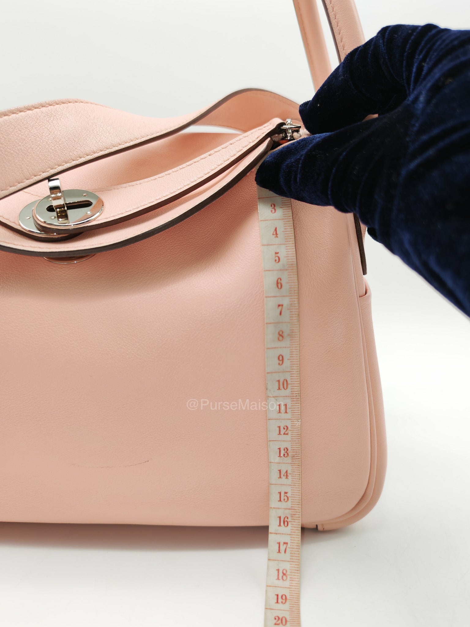 Hermes Lindy 26 in Rose Sakura Swift Leather Palladium Hardware Stamp X(2016) | Purse Maison Luxury Bags Shop