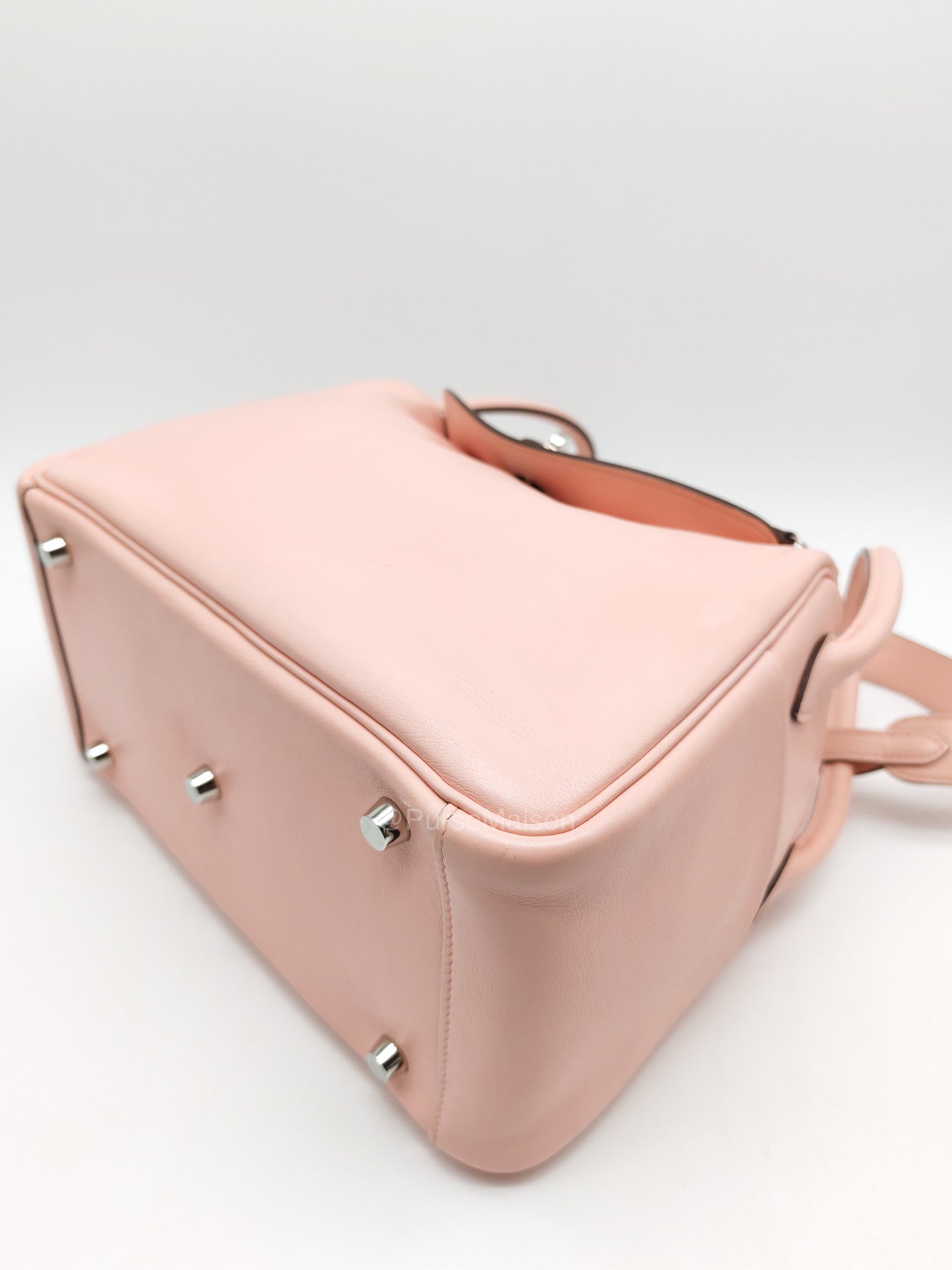 Hermes Lindy 26 in Rose Sakura Swift Leather Palladium Hardware Stamp X(2016) | Purse Maison Luxury Bags Shop