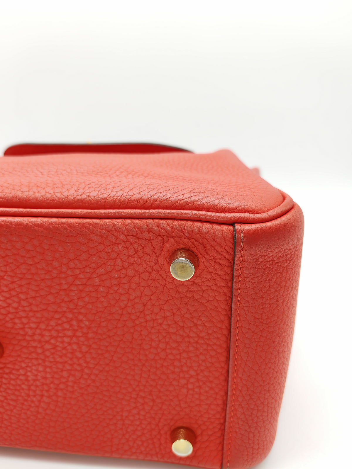 Hermes Lindy 26 in Rouge Tomate Clemence Leather Gold Hardware Stamp X (2016) | Purse Maison Luxury Bags Shop