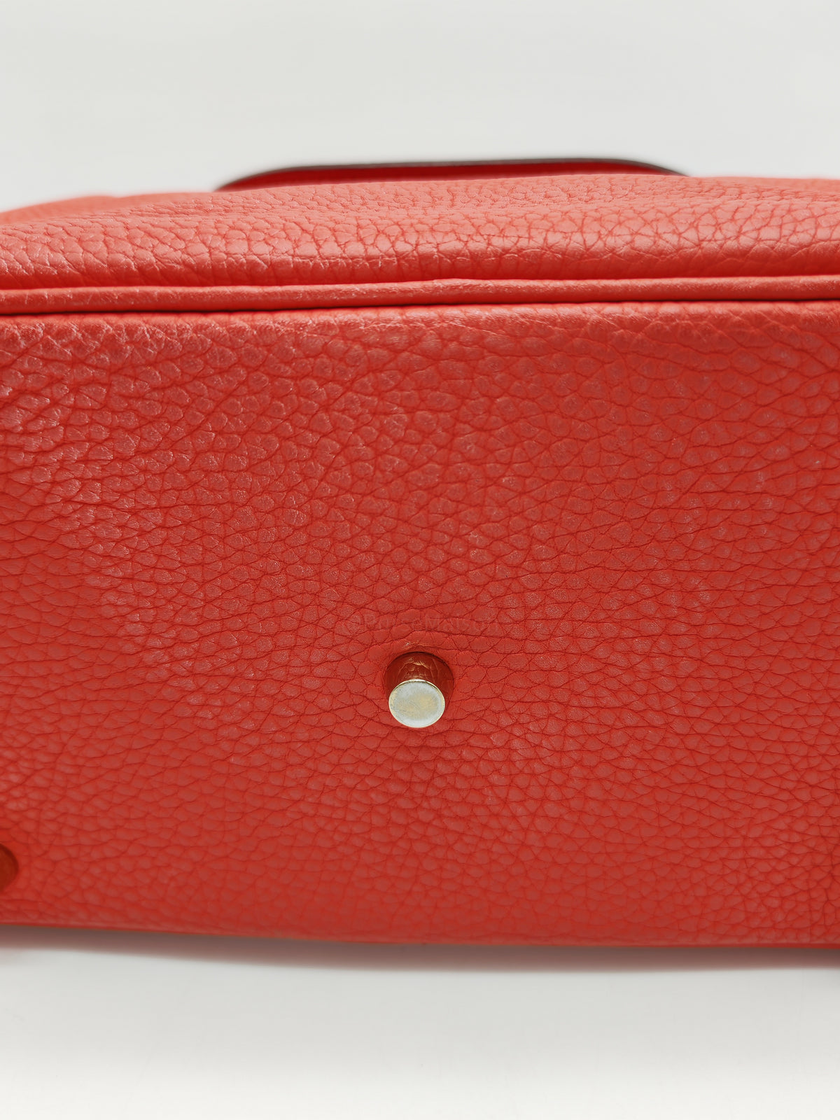 Hermes Lindy 26 in Rouge Tomate Clemence Leather Gold Hardware Stamp X (2016) | Purse Maison Luxury Bags Shop
