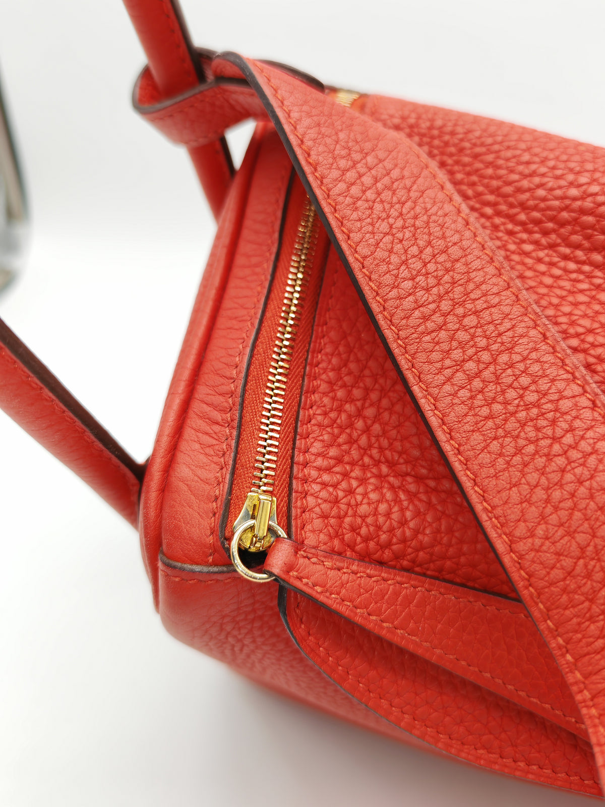 Hermes Lindy 26 in Rouge Tomate Clemence Leather Gold Hardware Stamp X (2016) | Purse Maison Luxury Bags Shop