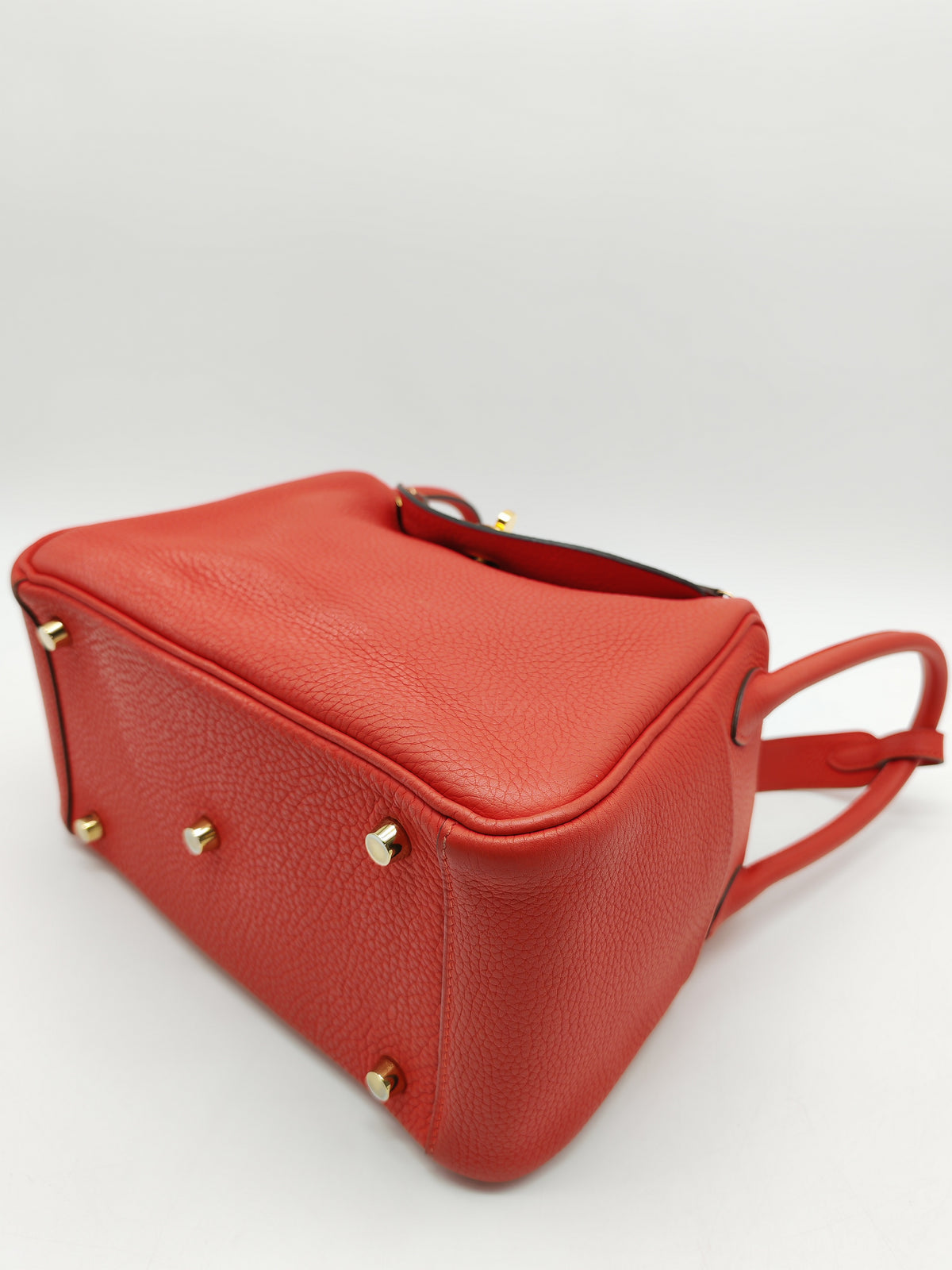 Hermes Lindy 26 in Rouge Tomate Clemence Leather Gold Hardware Stamp X (2016) | Purse Maison Luxury Bags Shop