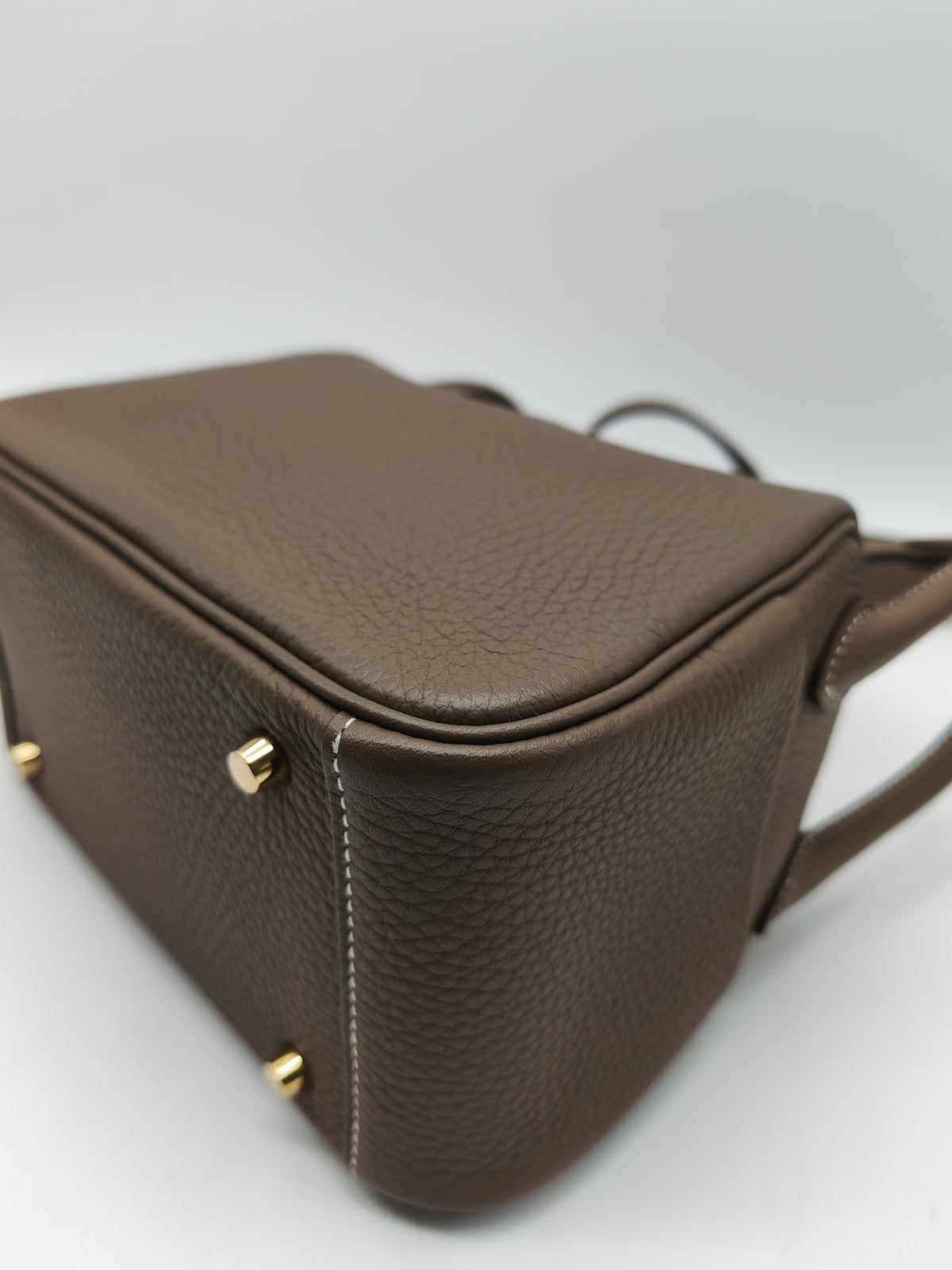 Hermes Mini Lindy in Etoupe Clemence Leather Gold Hardware Stamp U (2022) | Purse Maison Luxury Bags Shop