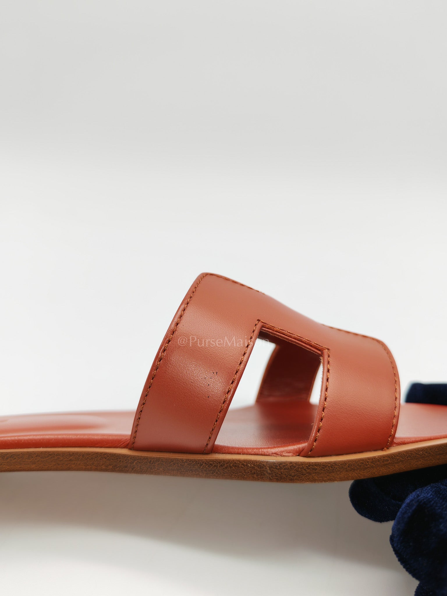 Hermes Oran in Reddish Brown Swift Leather Size 36.5 EU(23cm) | Purse Maison Luxury Bags Shop