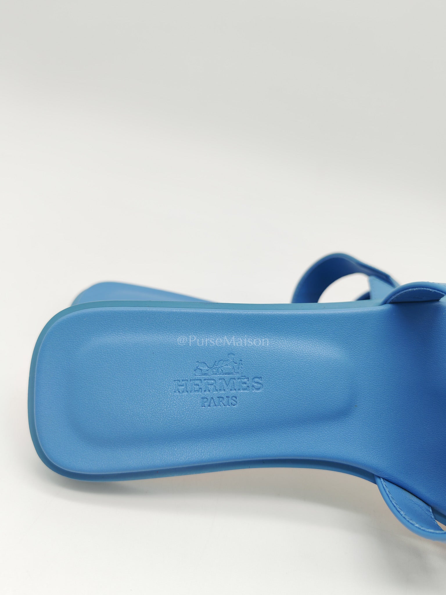 Hermes Oran Light Blue Swift Leather Sandals Size 36.5EU (23.5cm) | Purse Maison Luxury Bags Shop