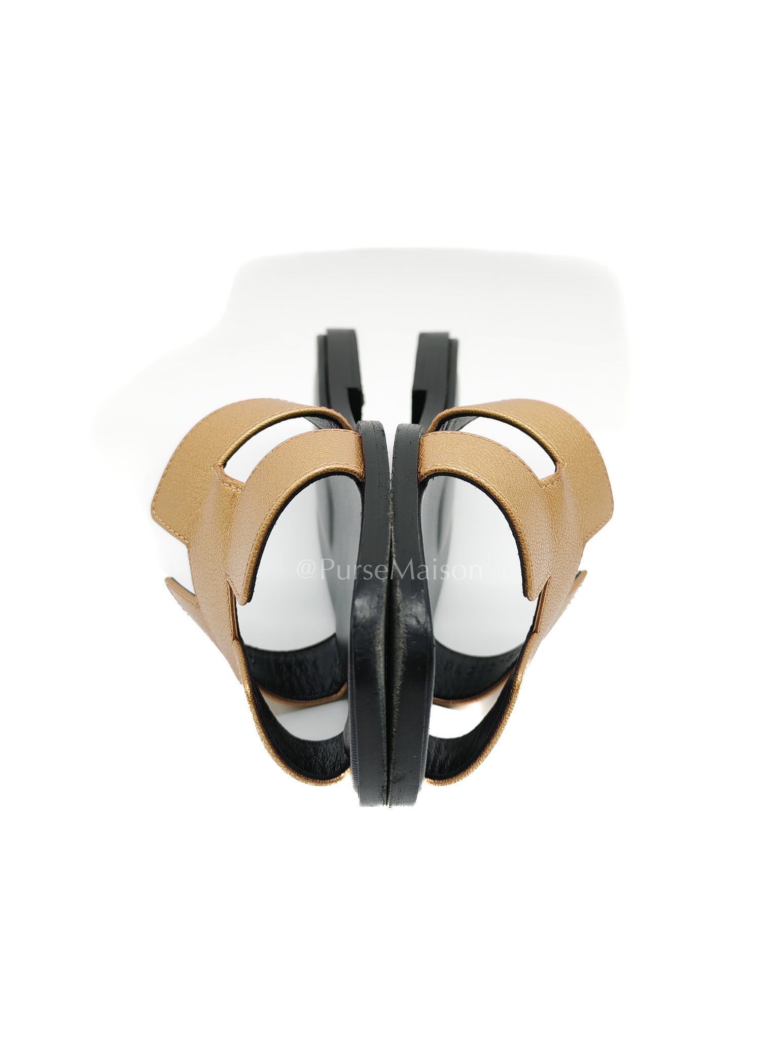 Hermes Oran Sandals in Metallic Gold "Dore" Chevre Leather size 40 EU (25.5 cm) | Purse Maison Luxury Bags Shop