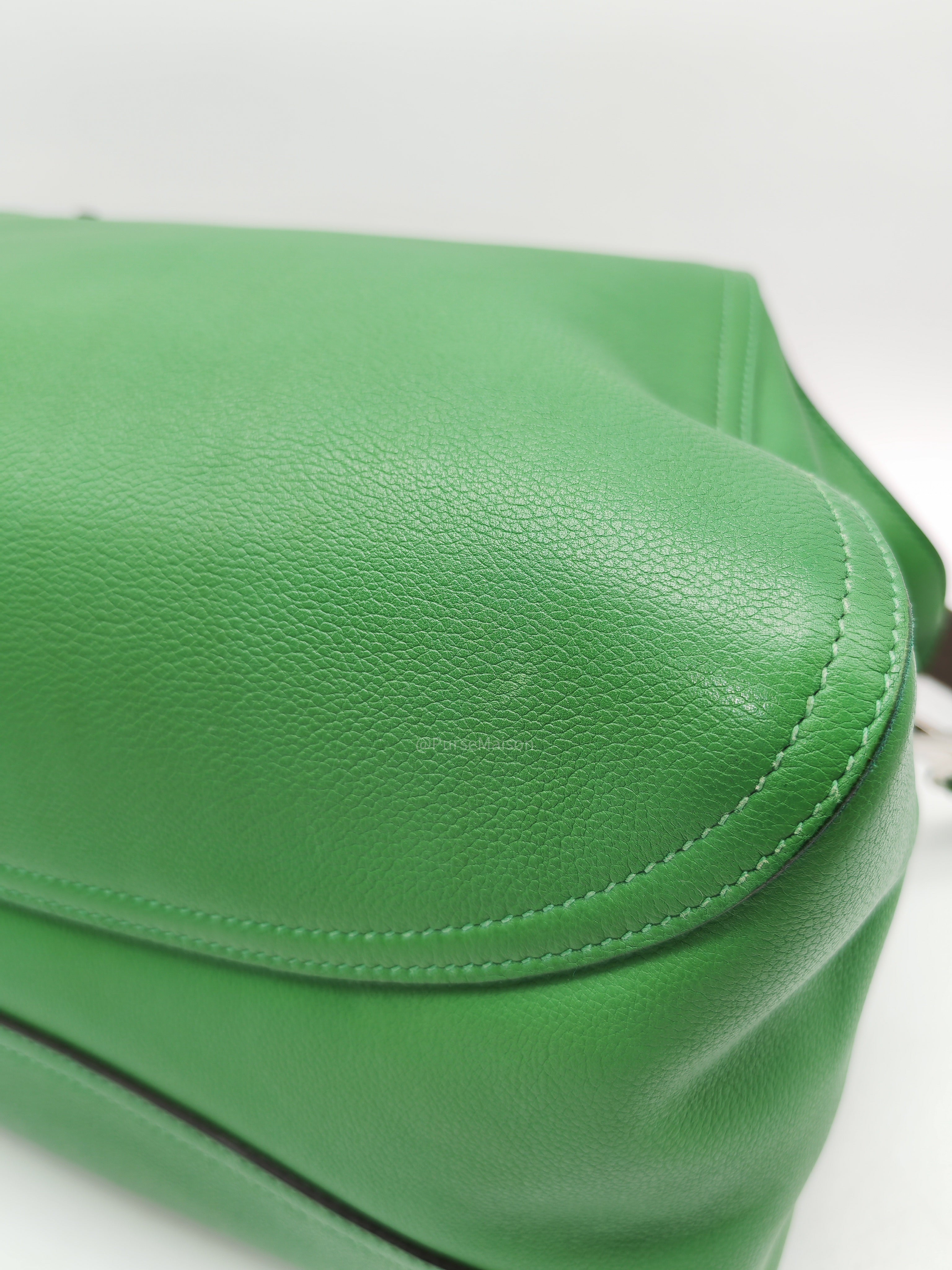 HERMÈS Sac Oxer Top Handle Bag Lager in Bambou Evercolor Leather Palladium Hardware Stamp T(2015) | Purse Maison Luxury Bags Shop