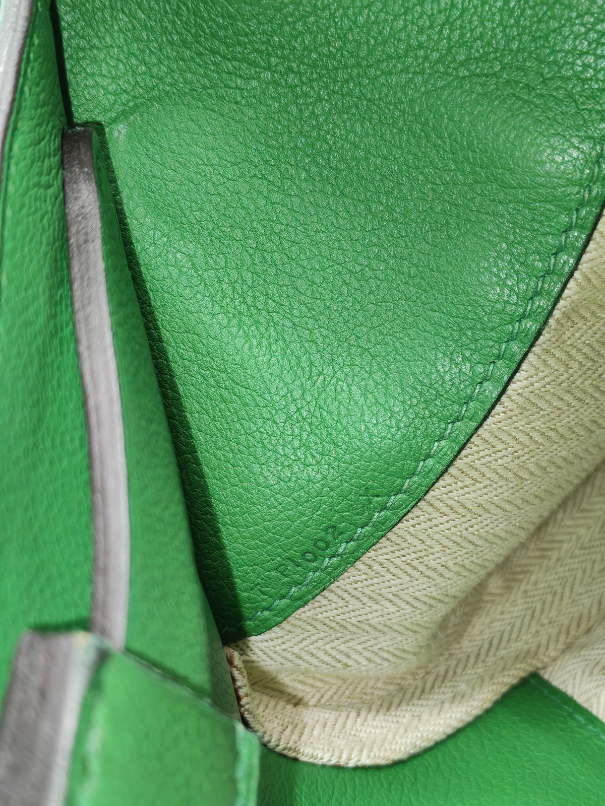 HERMÈS Sac Oxer Top Handle Bag Lager in Bambou Evercolor Leather Palladium Hardware Stamp T(2015) | Purse Maison Luxury Bags Shop