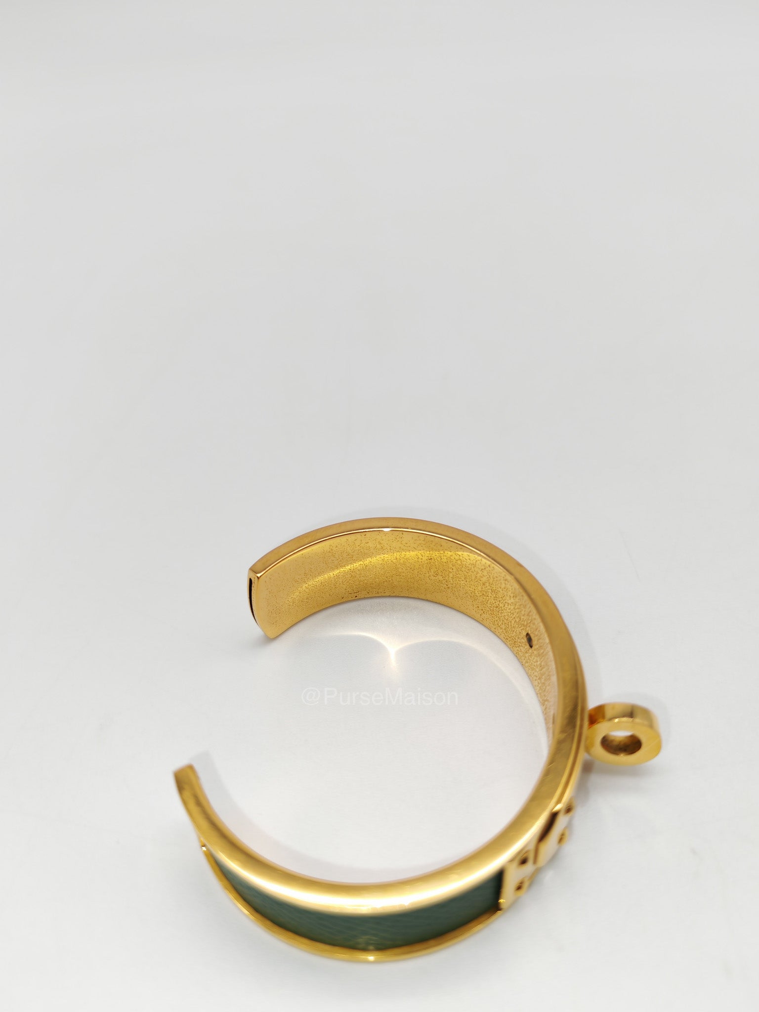 Hermes Vintage Kelly Bangle in Vert Epsom Leather Gold Hardware | Purse Maison Luxury Bags Shop
