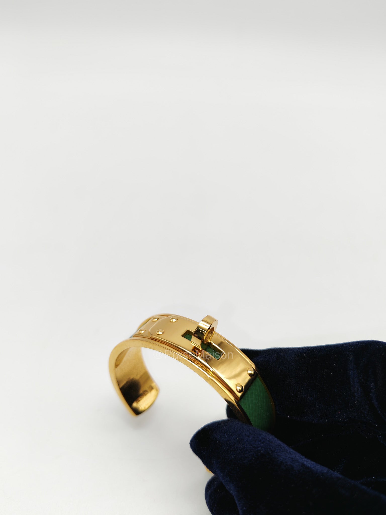 Hermes Vintage Kelly Bangle in Vert Epsom Leather Gold Hardware | Purse Maison Luxury Bags Shop