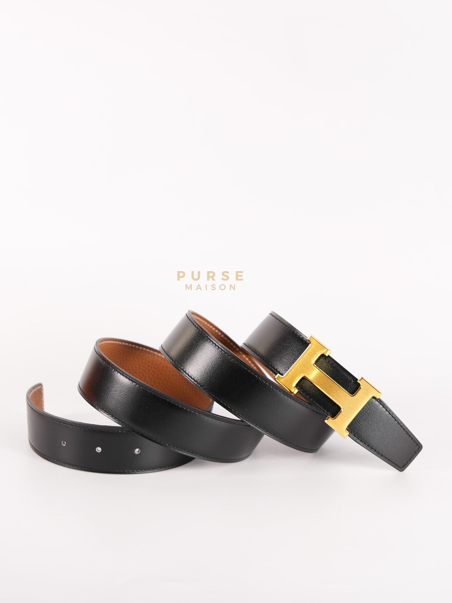 Constance H Reversible Belt in Black/Gold Stamp U Size 100