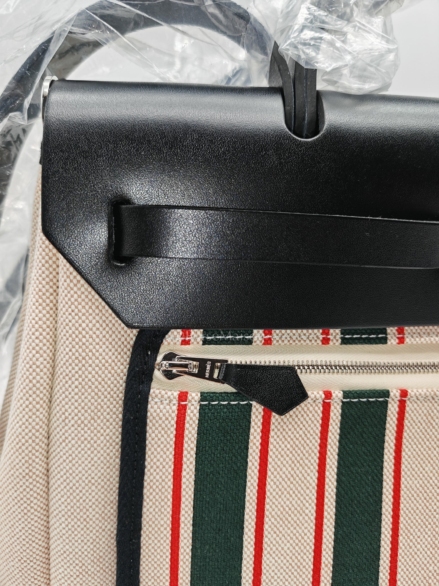 Herbag Zip 31 in Ecru/Beige/Vert Fonce/Noir Canvas Palladium Hardware Stamp W(2024)