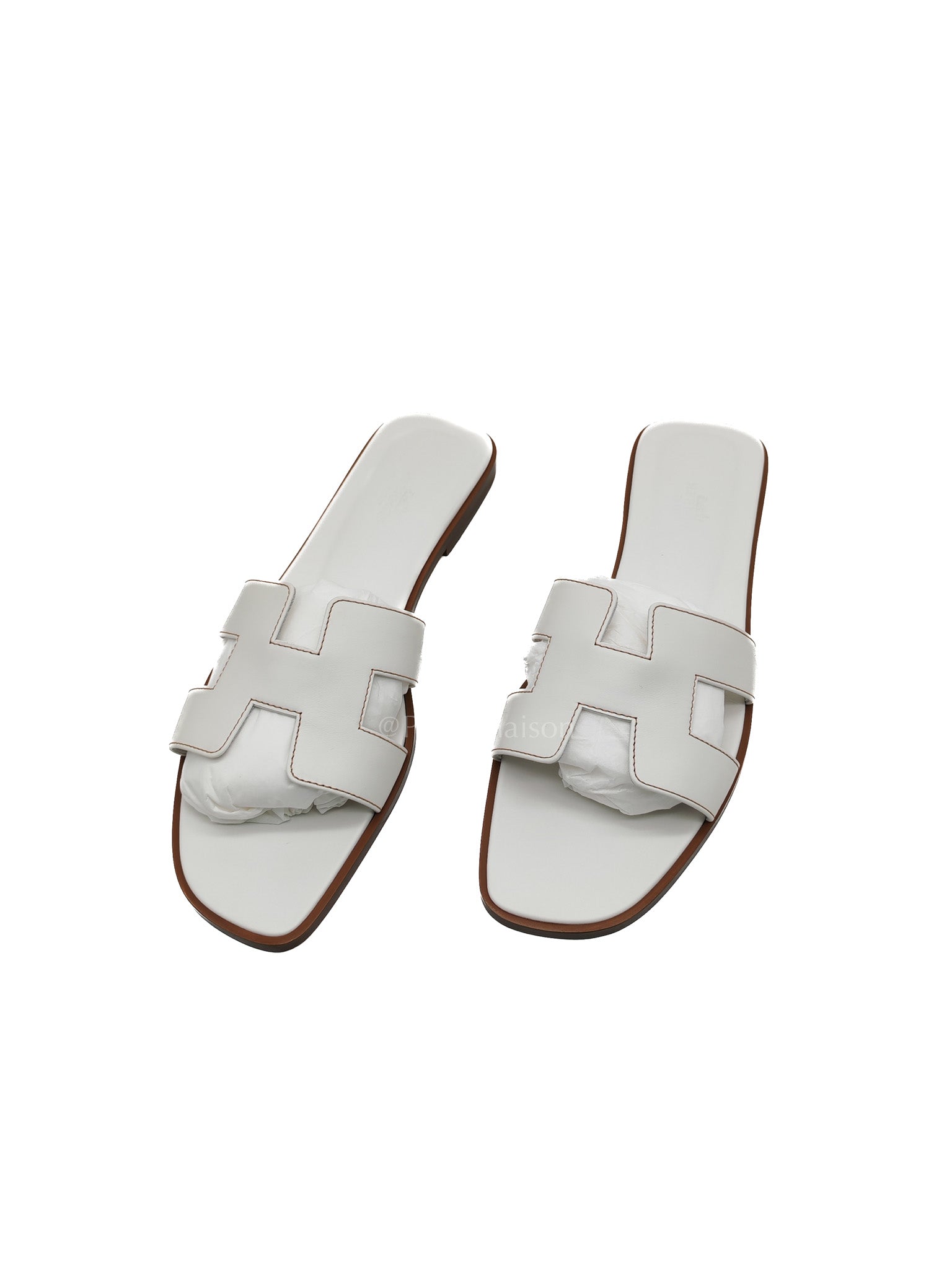 Oran Sandals in White Swift Leather Size 40 (26cm)