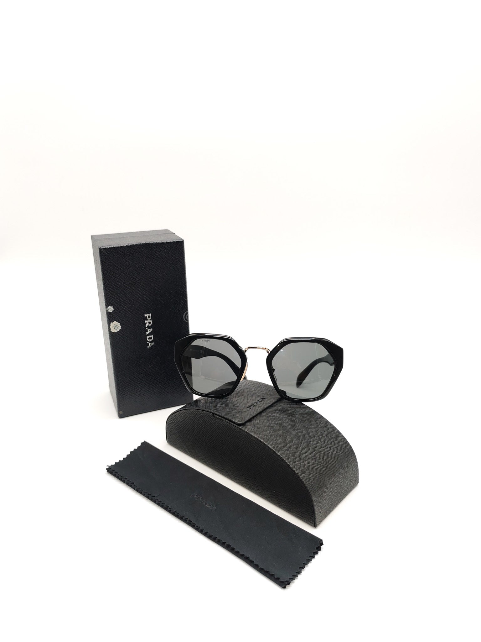 Hexagonal Sunglasses Black SPR 04T | Purse Maison Luxury Bags Shop