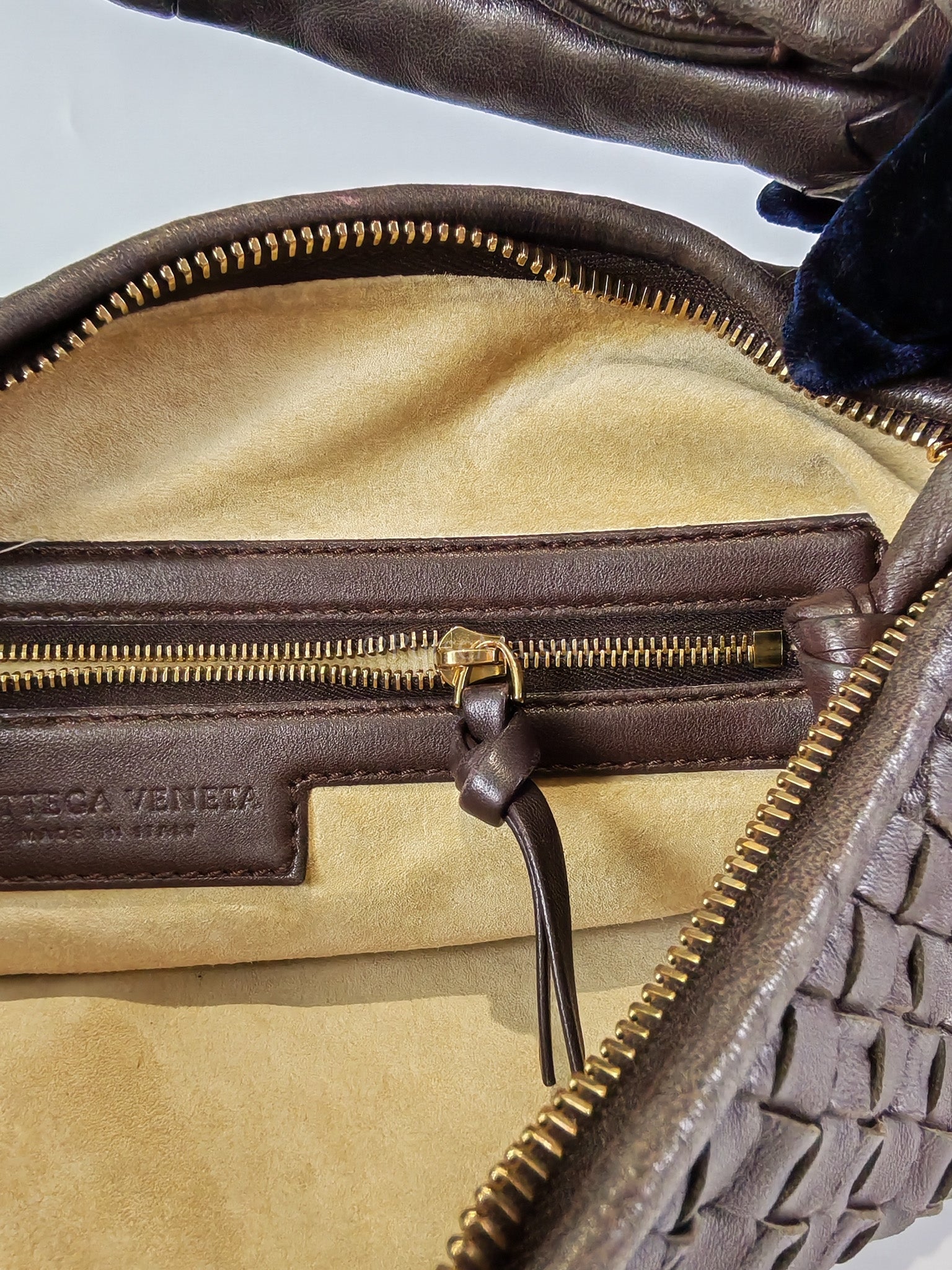 Hobo Bag in Dark Brown Intrecciato Woven Leather | Purse Maison Luxury Bags Shop