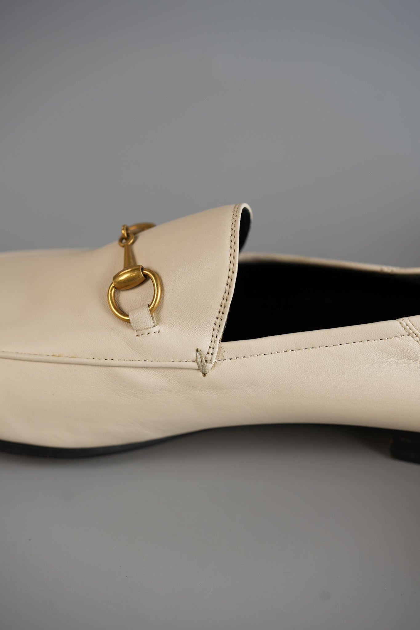 Horsebit Loafer in White Leather Size 41 EU (28.5cm) | Purse Maison Luxury Bags Shop