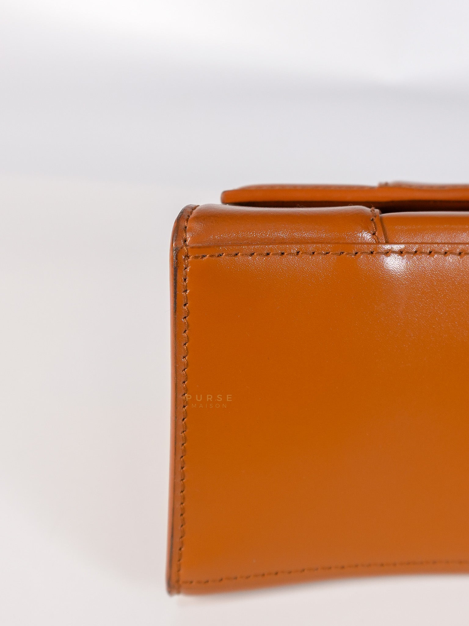 Hourglass in Brown Leather Top Handle Bag | Purse Maison Luxury Bags Shop