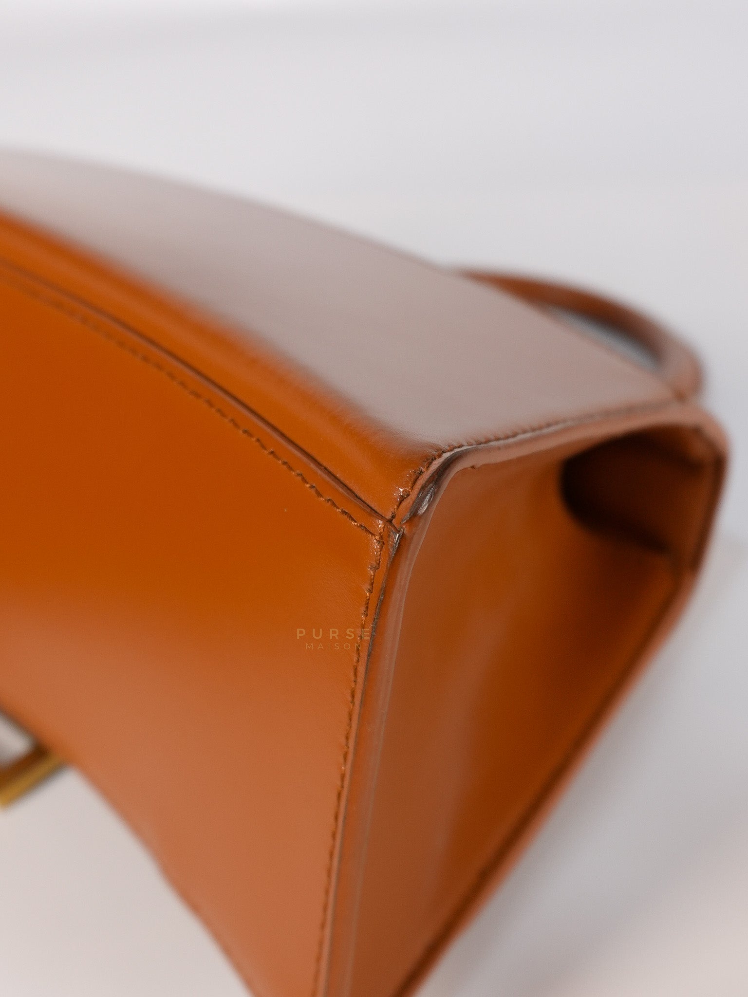 Hourglass in Brown Leather Top Handle Bag | Purse Maison Luxury Bags Shop