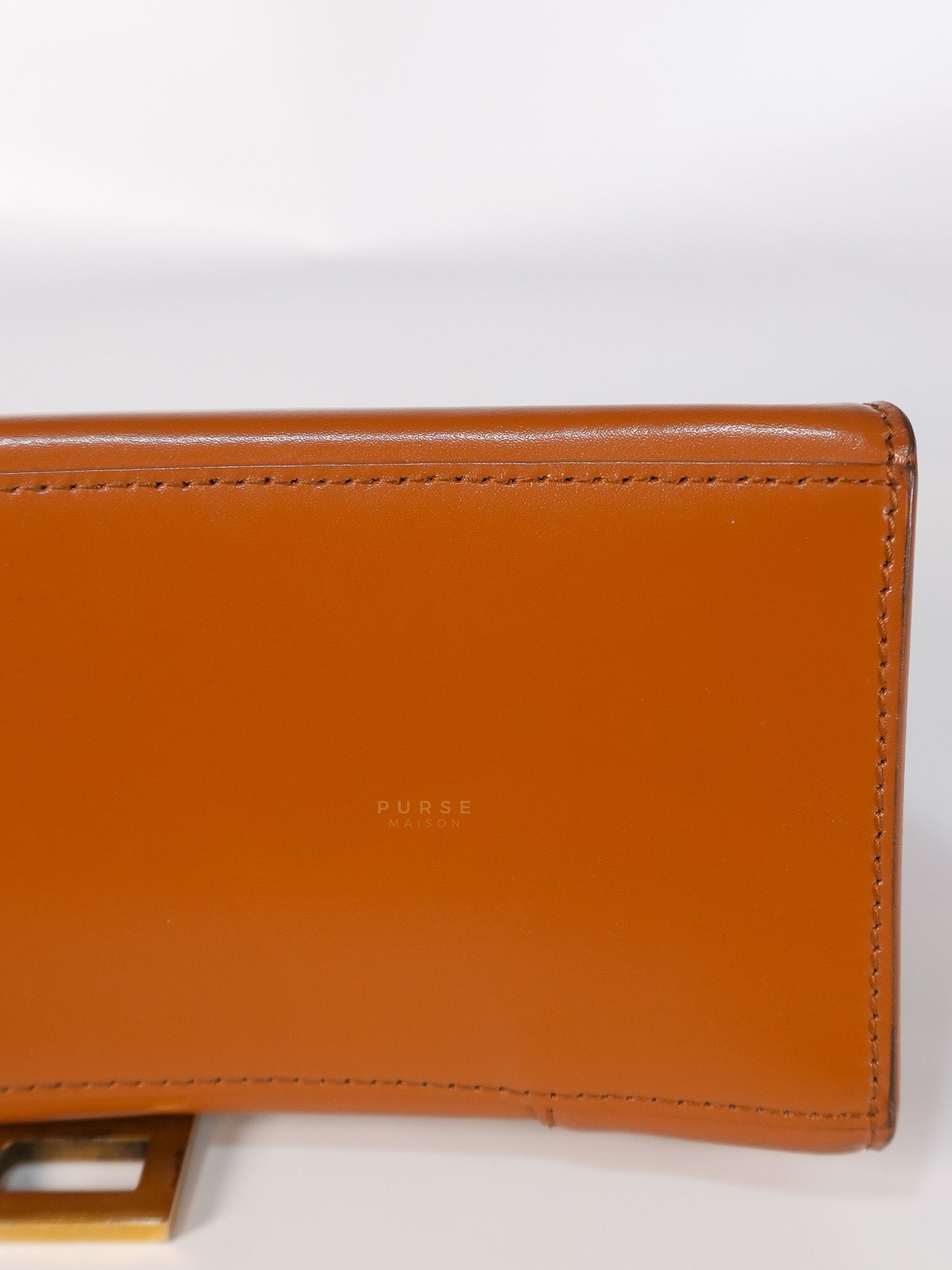 Hourglass in Brown Leather Top Handle Bag | Purse Maison Luxury Bags Shop