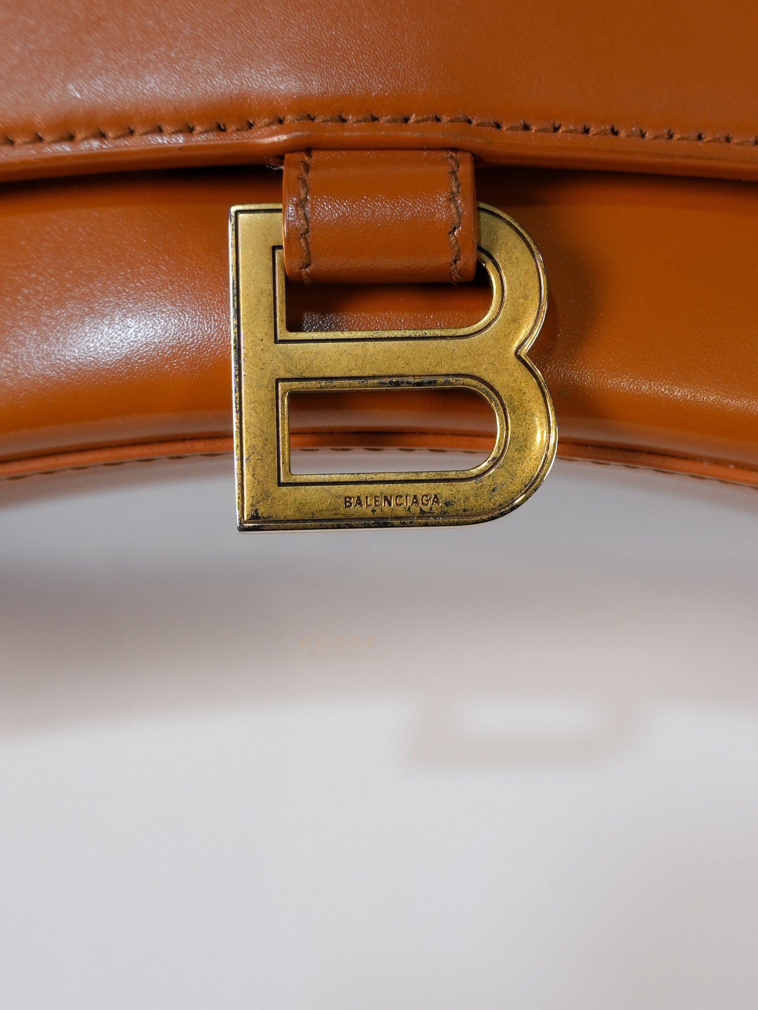 Hourglass in Brown Leather Top Handle Bag | Purse Maison Luxury Bags Shop