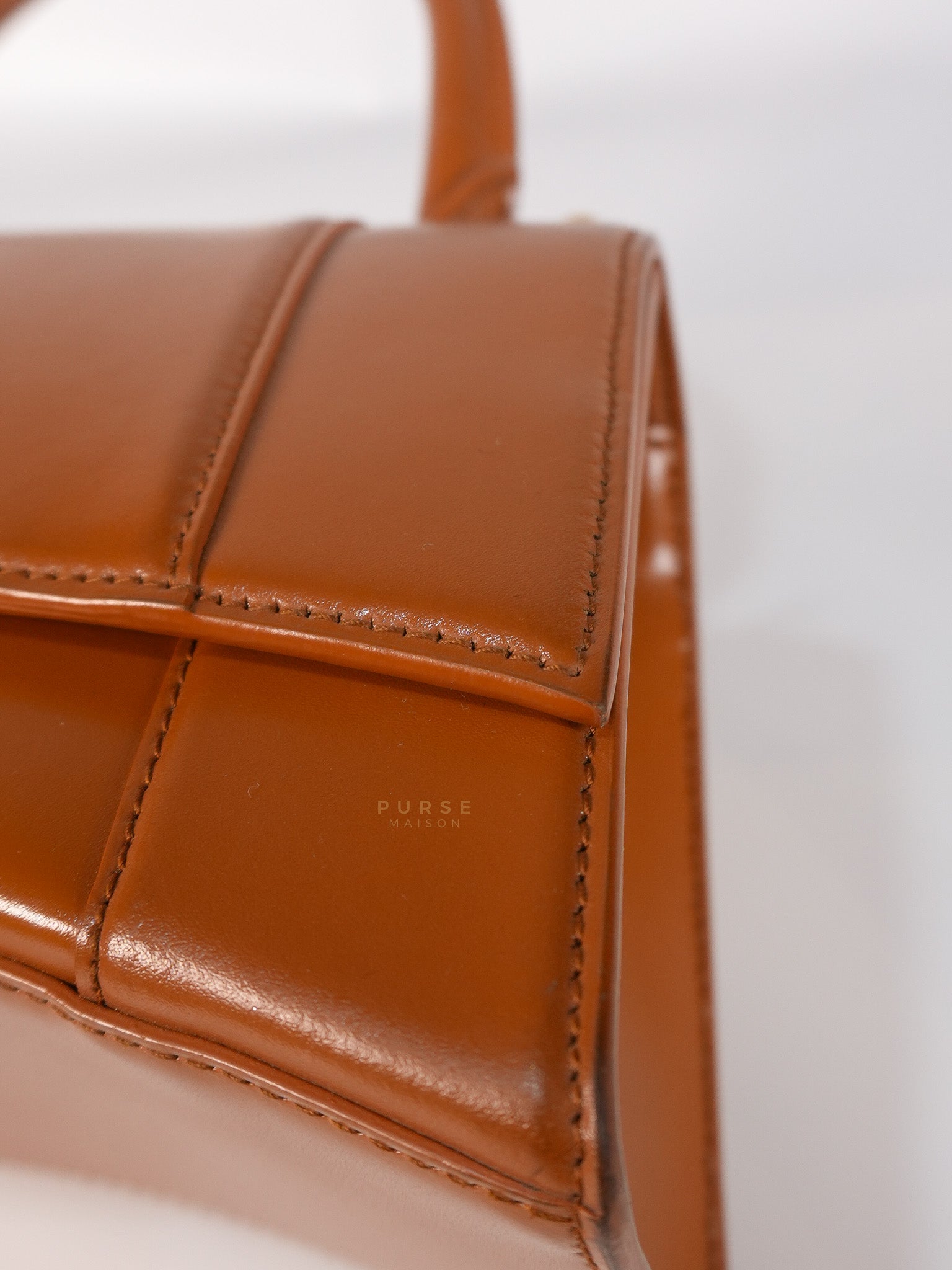 Hourglass in Brown Leather Top Handle Bag | Purse Maison Luxury Bags Shop