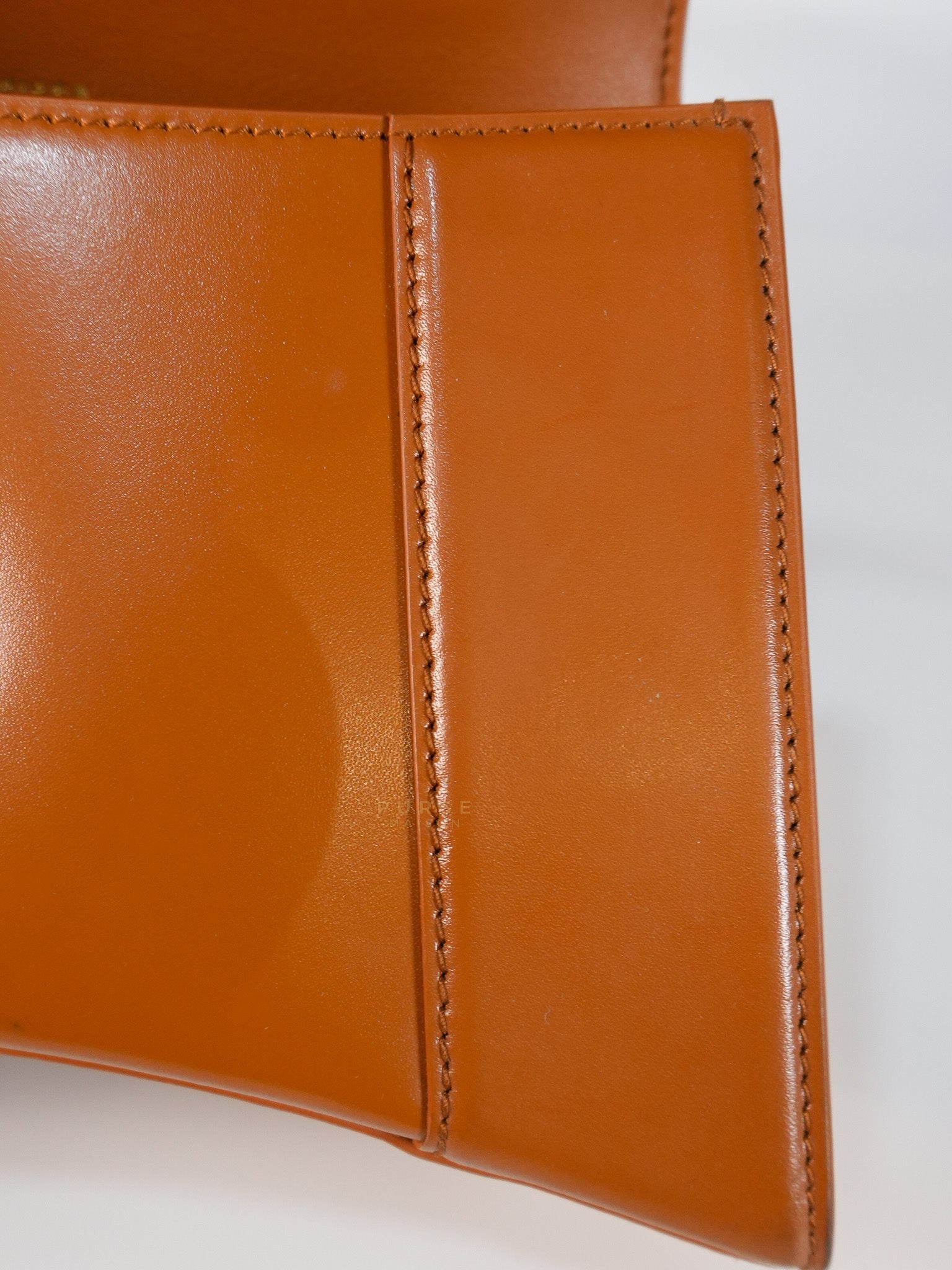 Hourglass in Brown Leather Top Handle Bag | Purse Maison Luxury Bags Shop