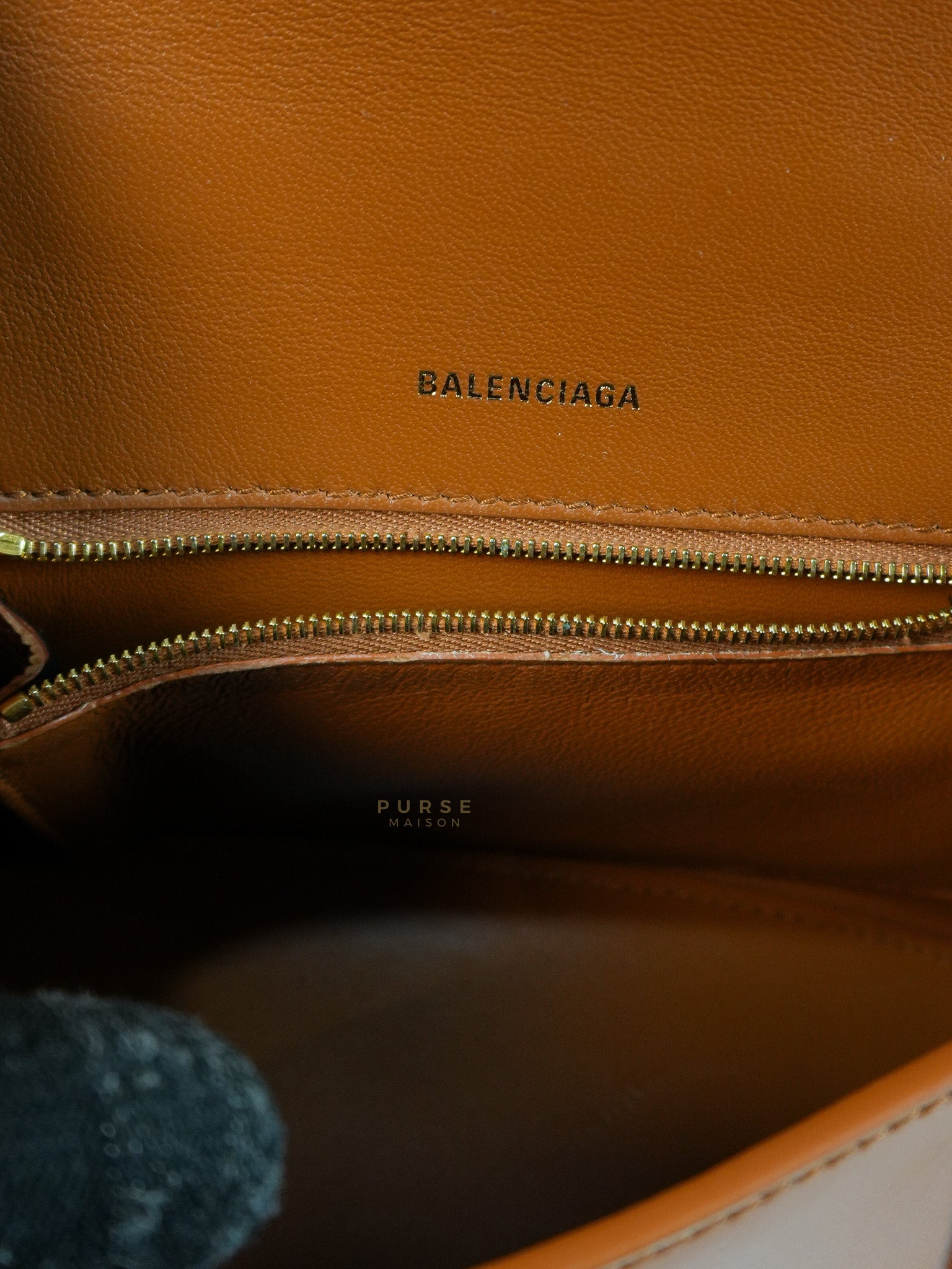 Hourglass in Brown Leather Top Handle Bag | Purse Maison Luxury Bags Shop