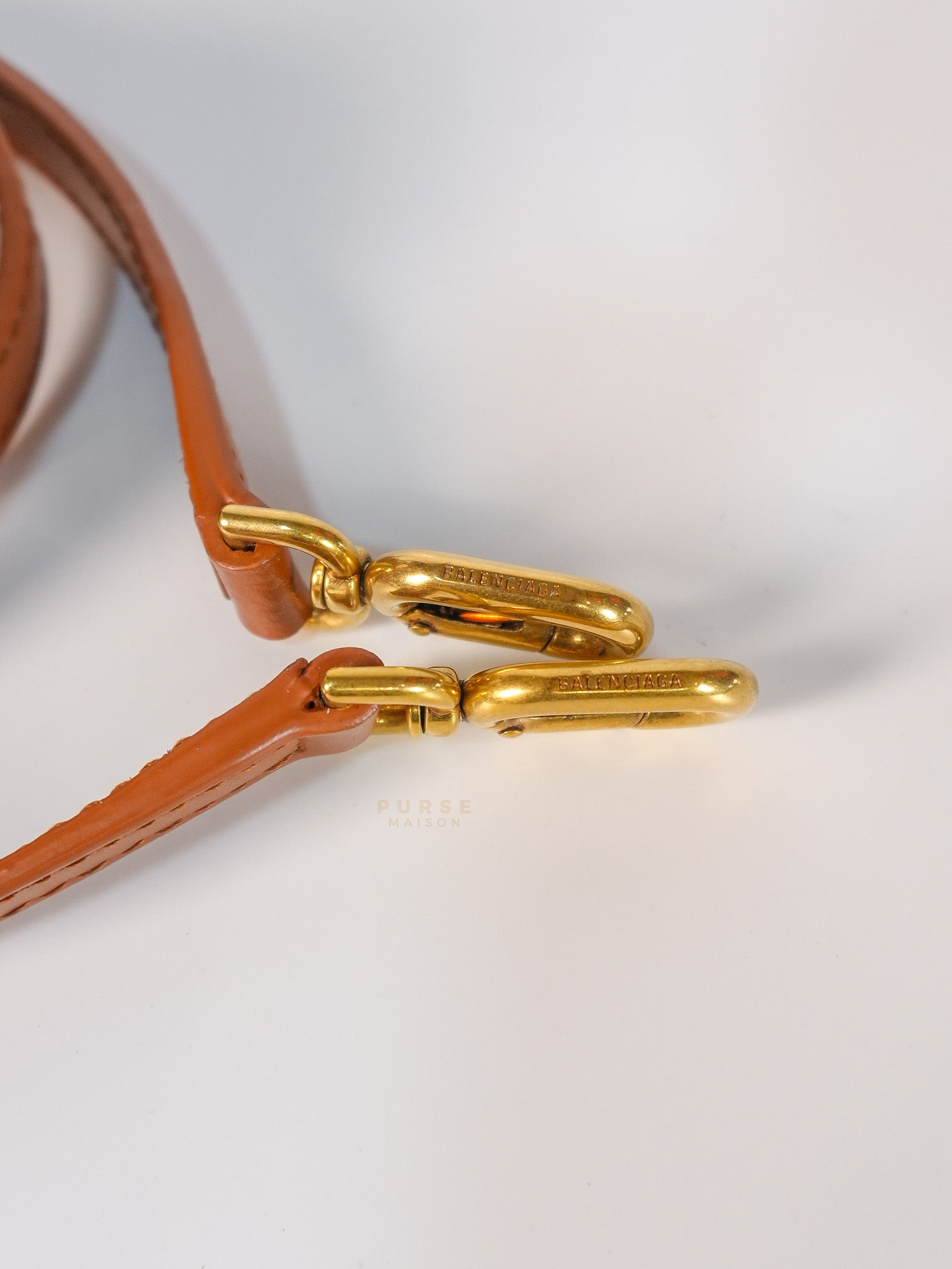Hourglass in Brown Leather Top Handle Bag | Purse Maison Luxury Bags Shop