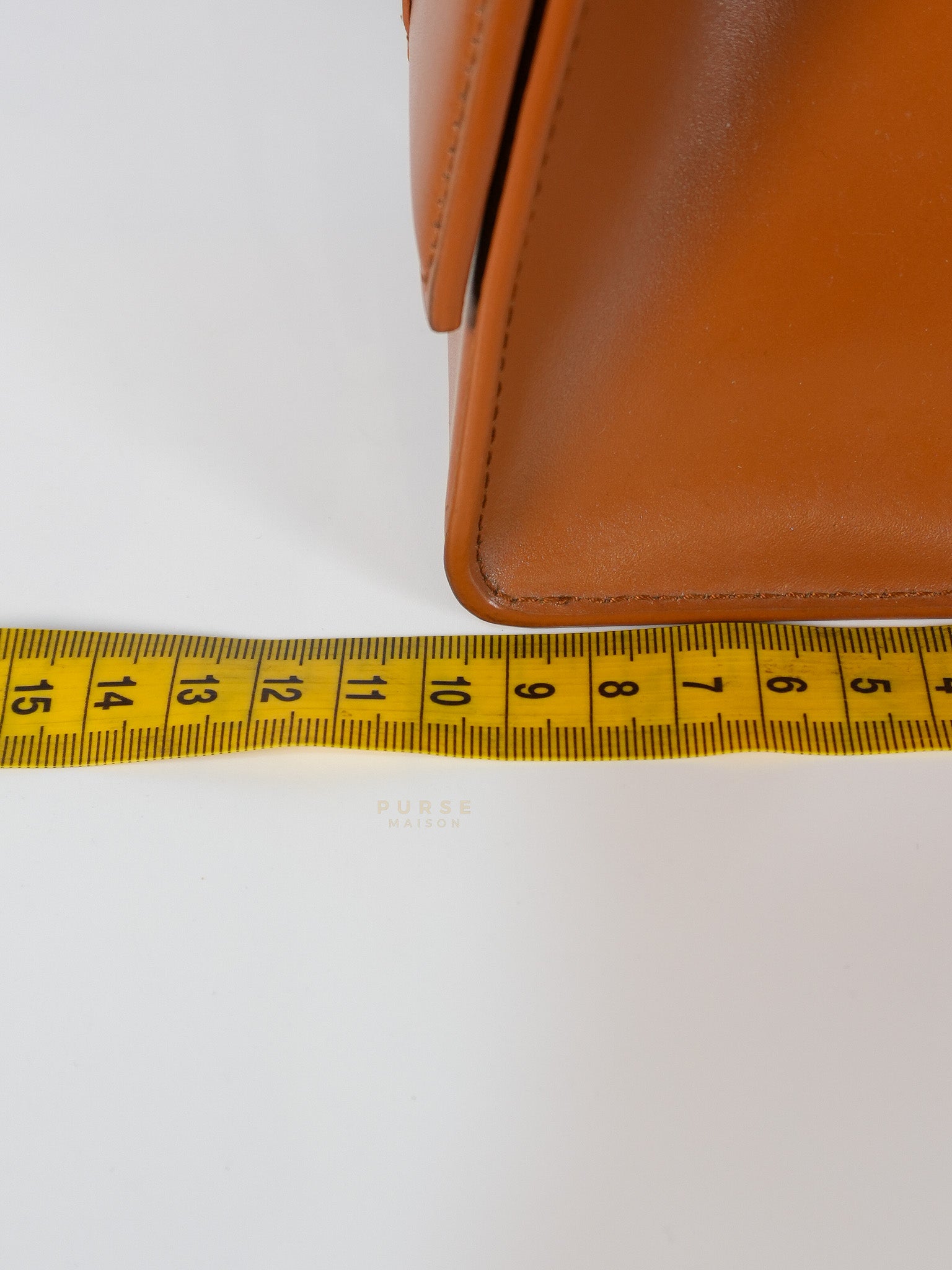 Hourglass in Brown Leather Top Handle Bag | Purse Maison Luxury Bags Shop