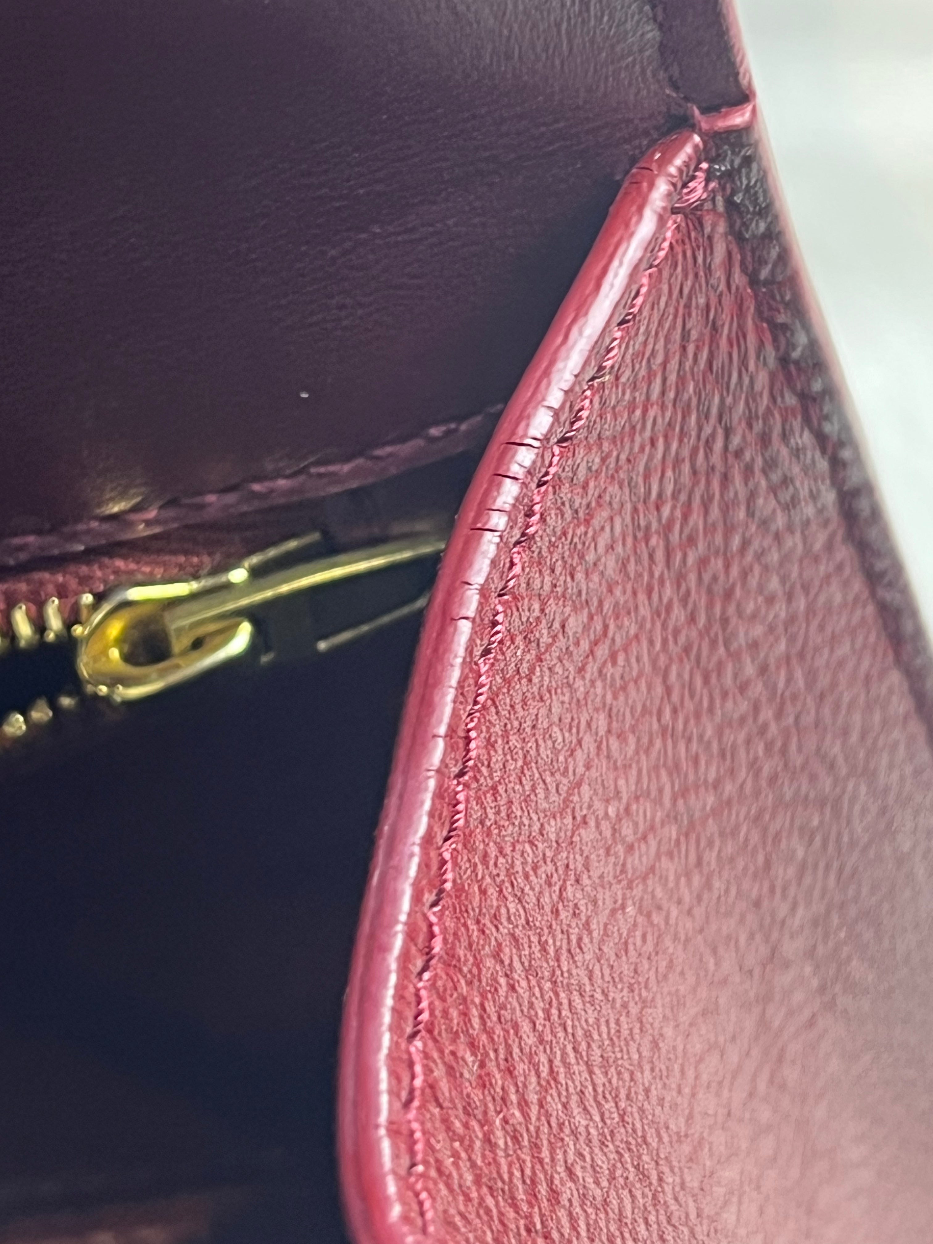 Hourglass Small in Dark Red Grained Leather | Purse Maison Luxury Bags Shop