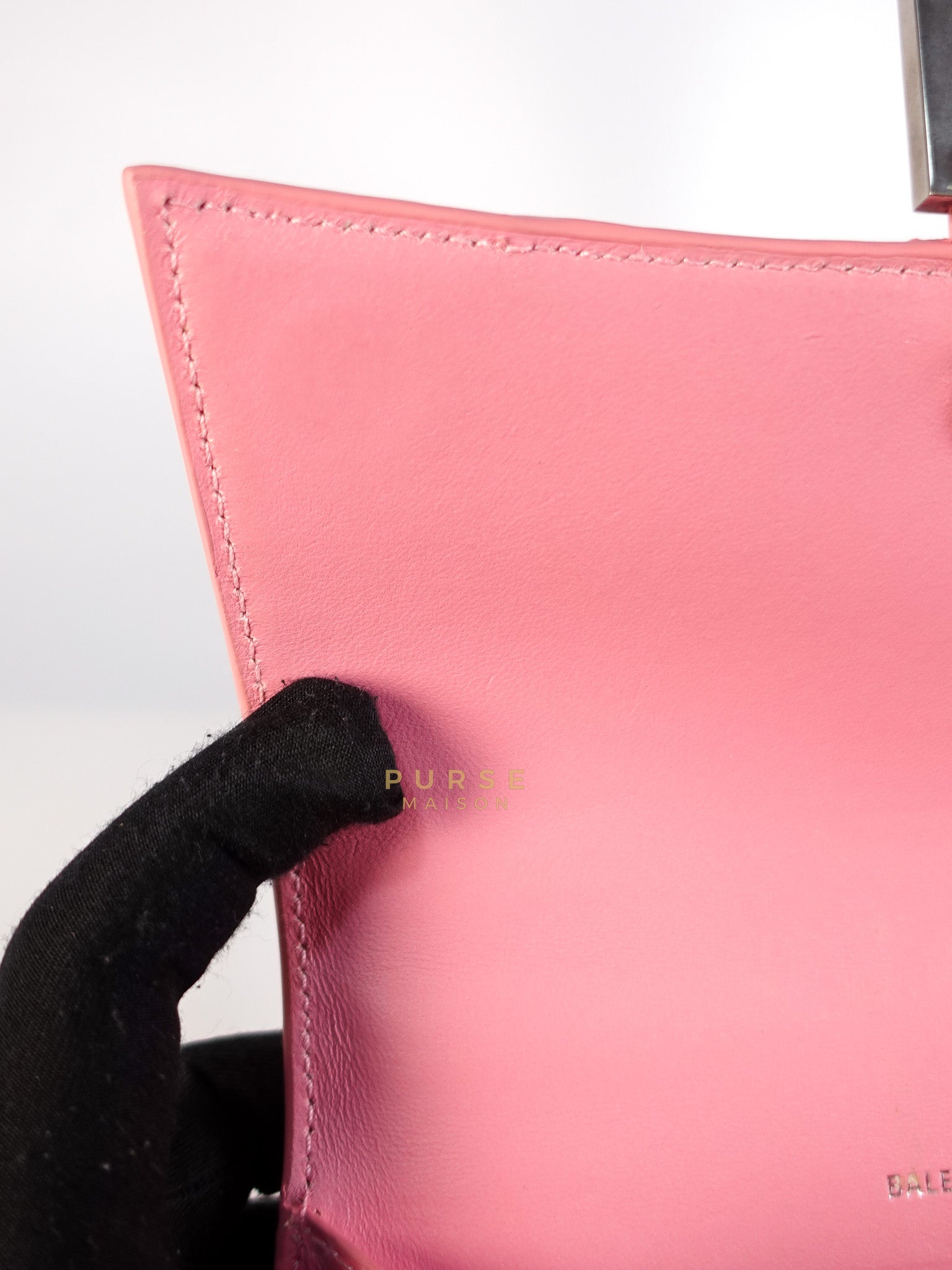 Hourglass Top Handle Bag Small in Pink Crododile Embosed Leather & Silver Hardware | Purse Maison Luxury Bags Shop