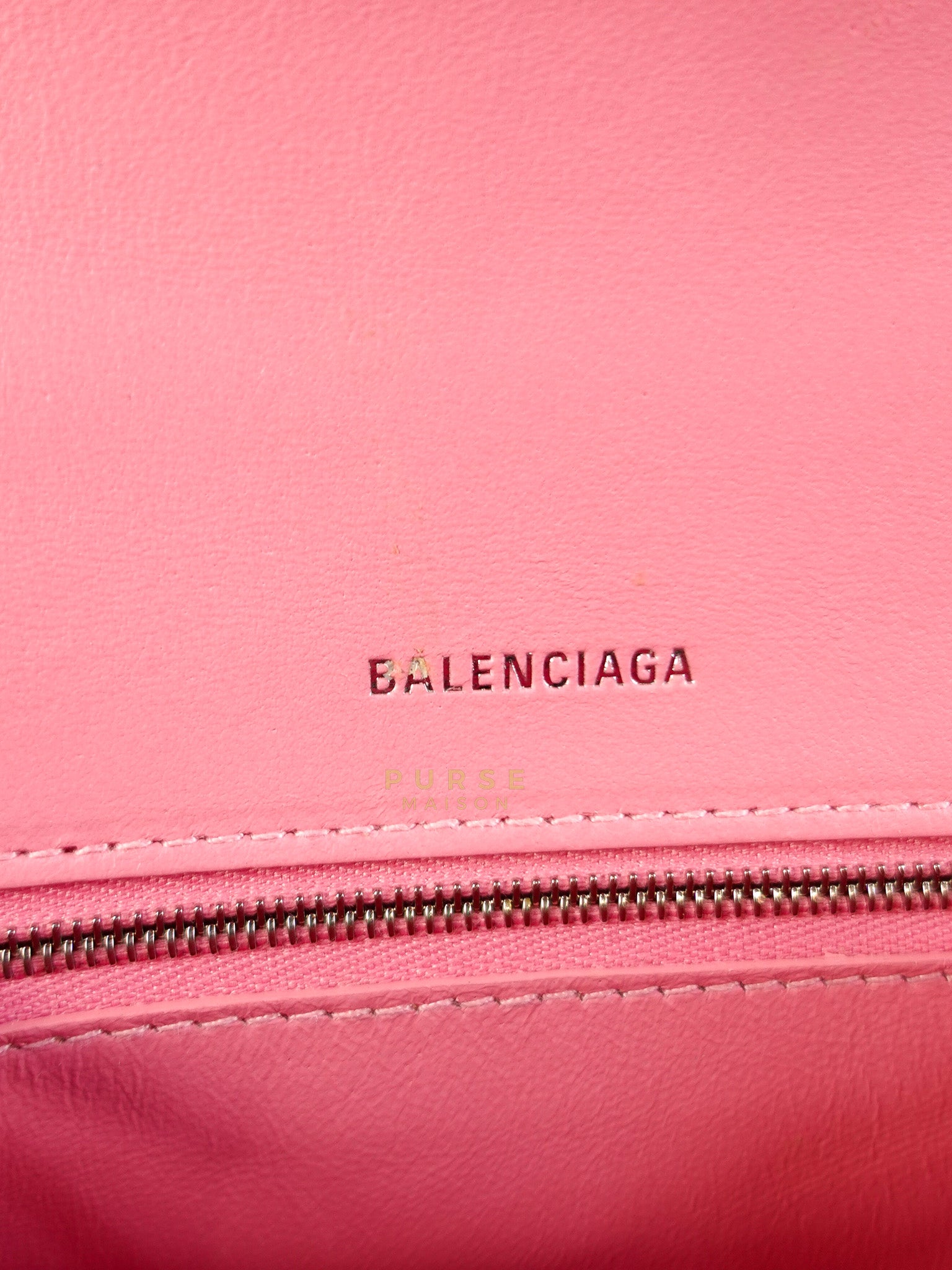 Hourglass Top Handle Bag Small in Pink Crododile Embosed Leather & Silver Hardware | Purse Maison Luxury Bags Shop