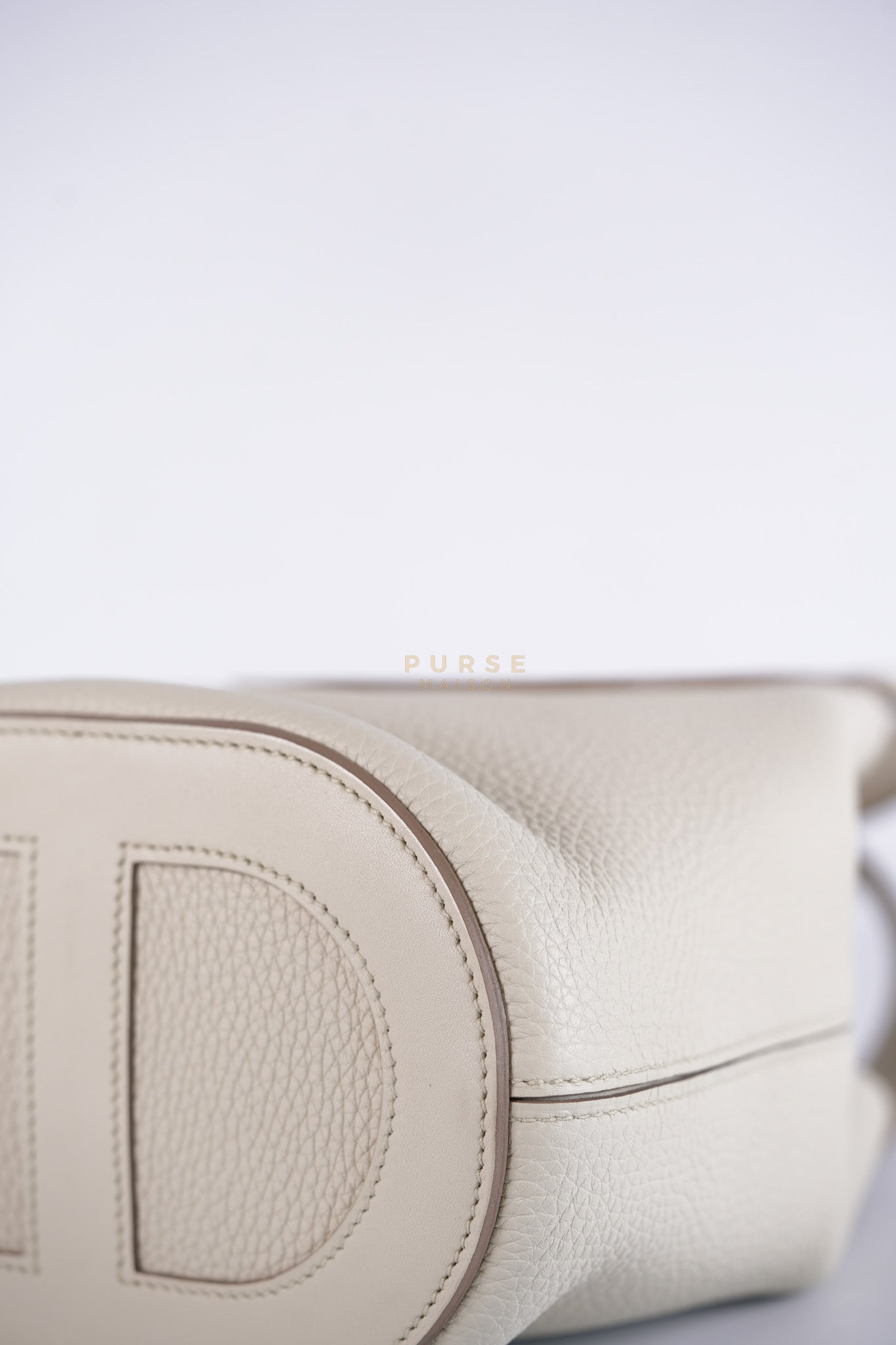 In the Loop 18 in Beton Clemence Leather and Gold Hardware Stamp U (2022) | Purse Maison Luxury Bags Shop