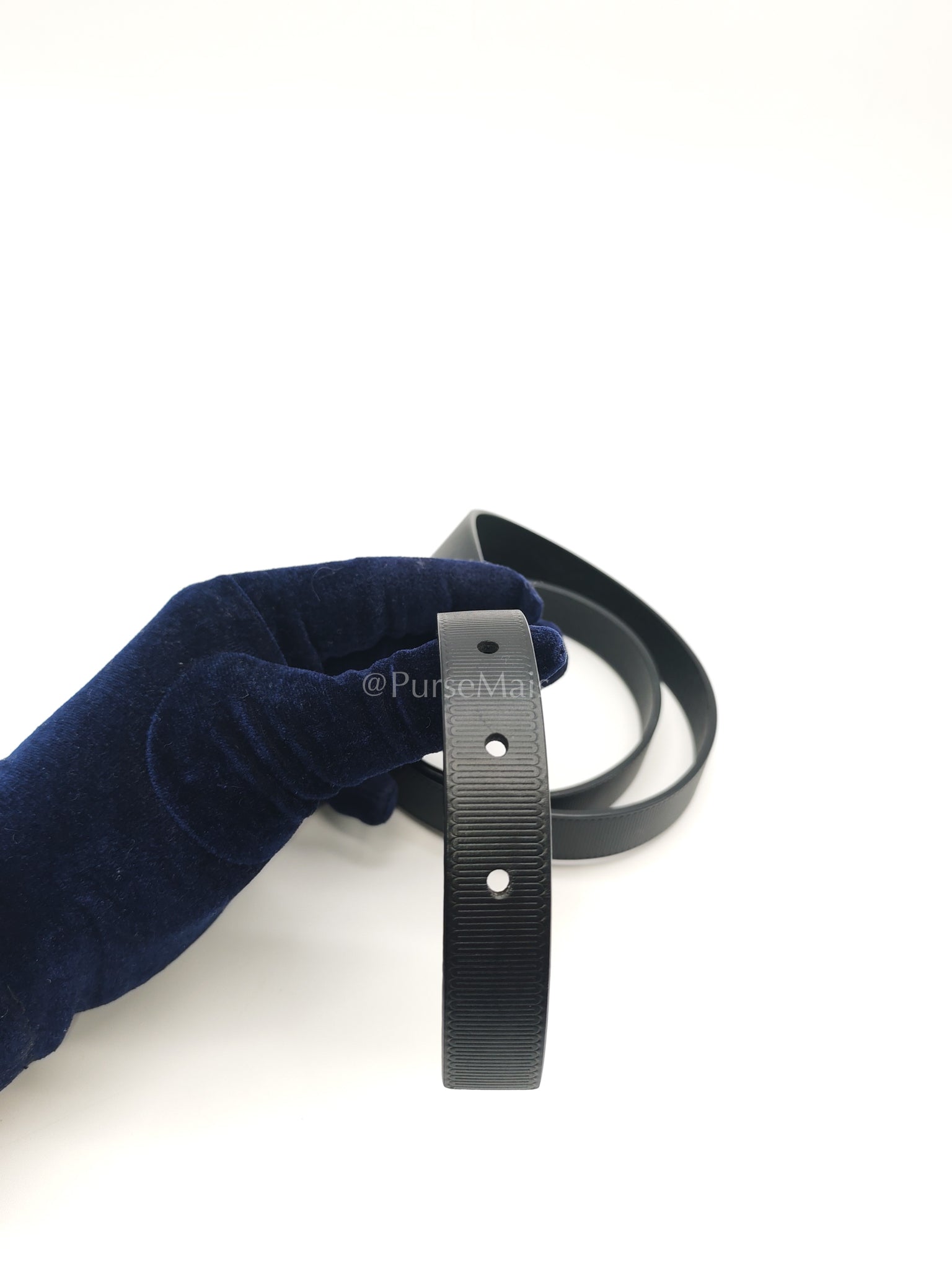 Initiales Black Reversible Belt (20mm) in Calfskin Leather Size 80 (Date Code: M9578) | Purse Maison Luxury Bags Shop