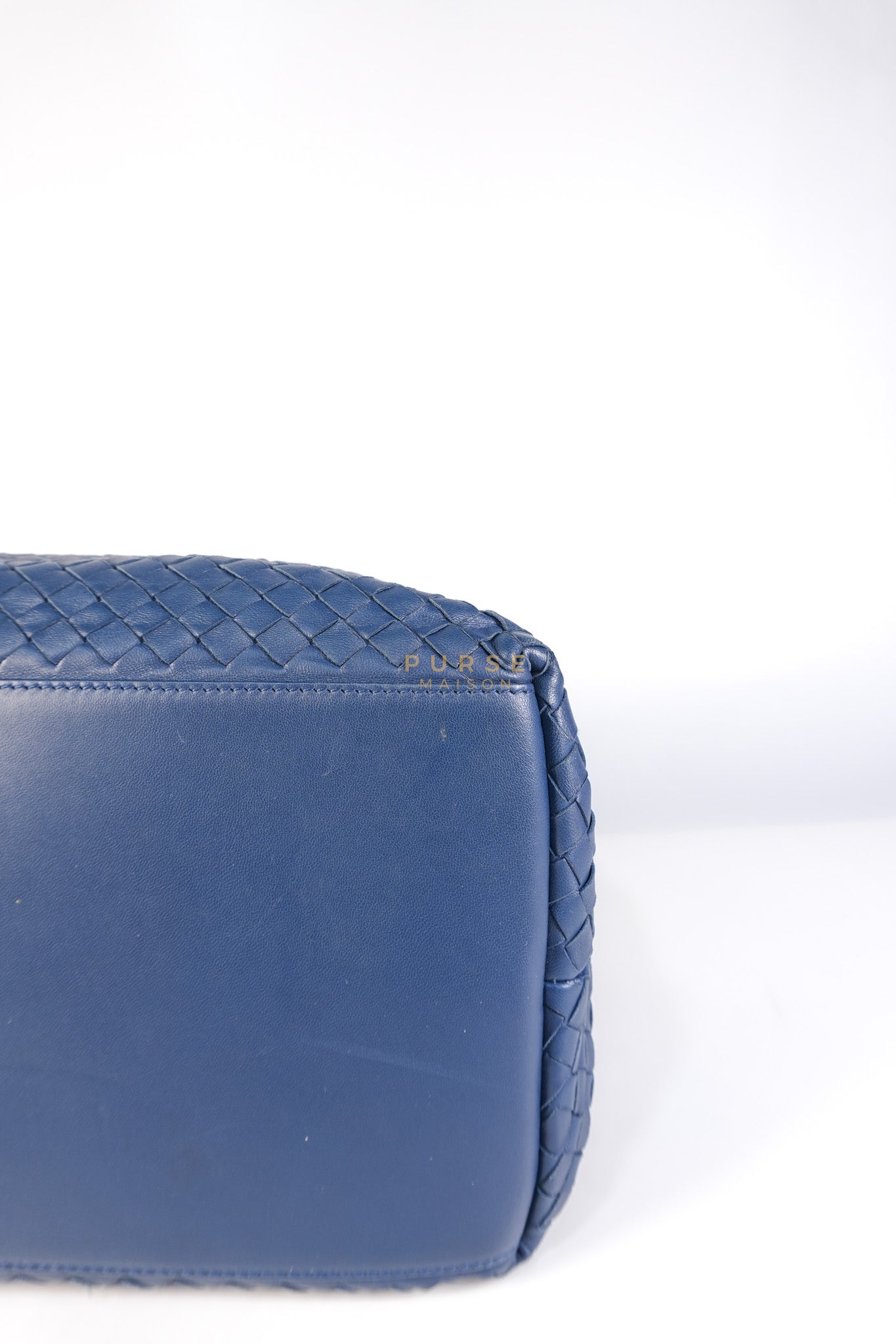 Intercciato Double Zipped Tote Bag in Blue Woven Leather | Purse Maison Luxury Bags Shop