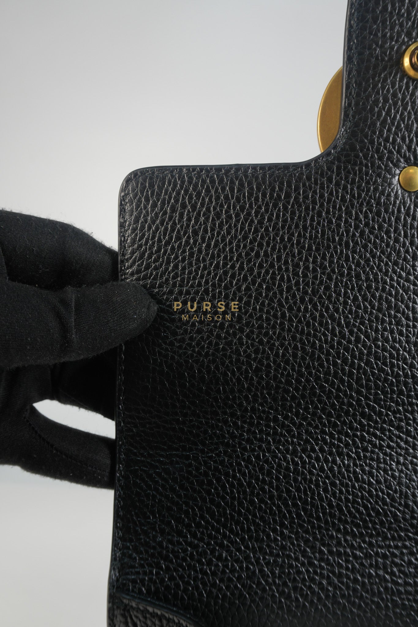 Interlocking G Marmont Black Grained Calfskin Leather Crossbody Bag | Purse Maison Luxury Bags Shop