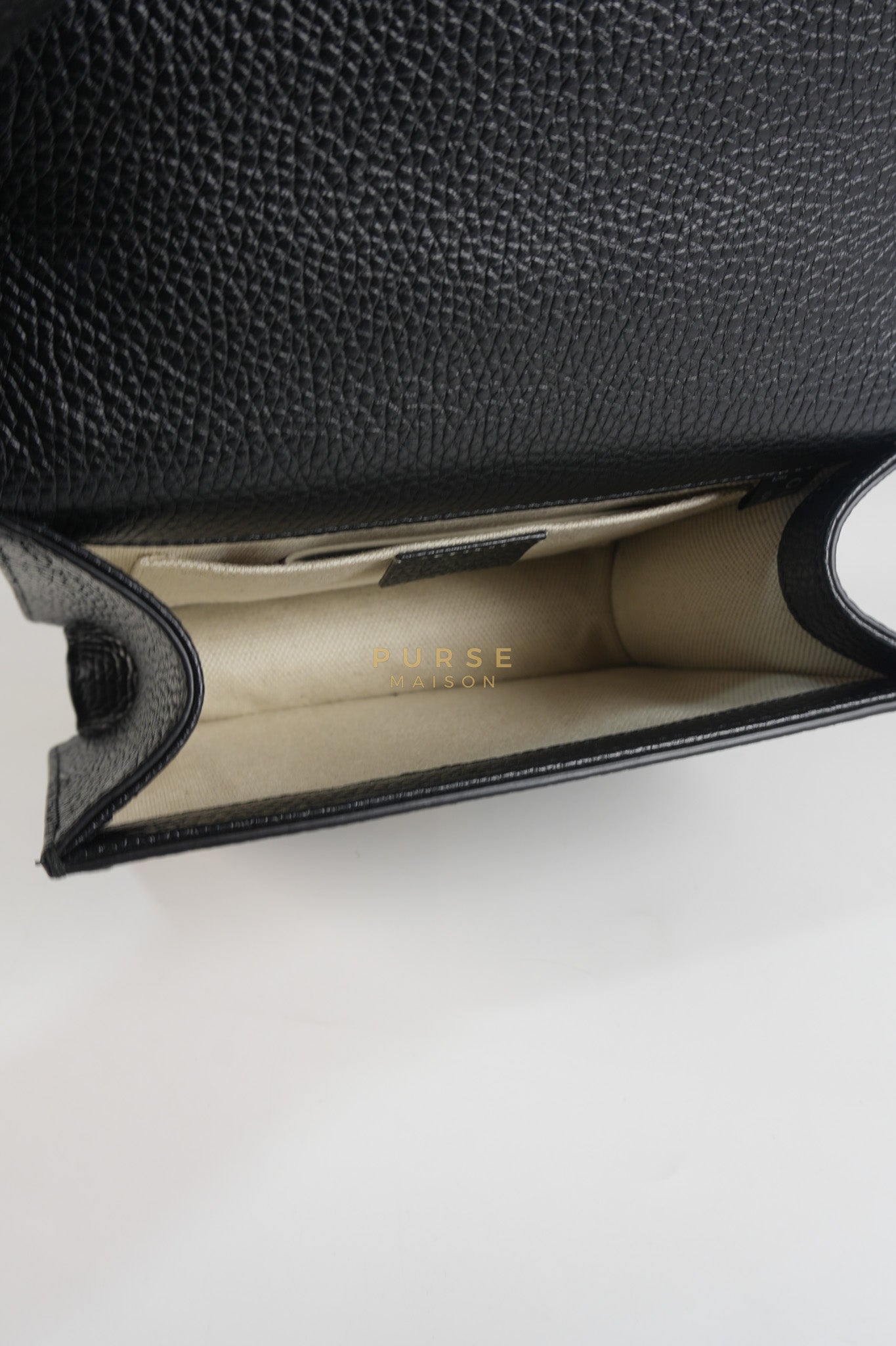 Interlocking G Marmont Black Grained Calfskin Leather Crossbody Bag | Purse Maison Luxury Bags Shop
