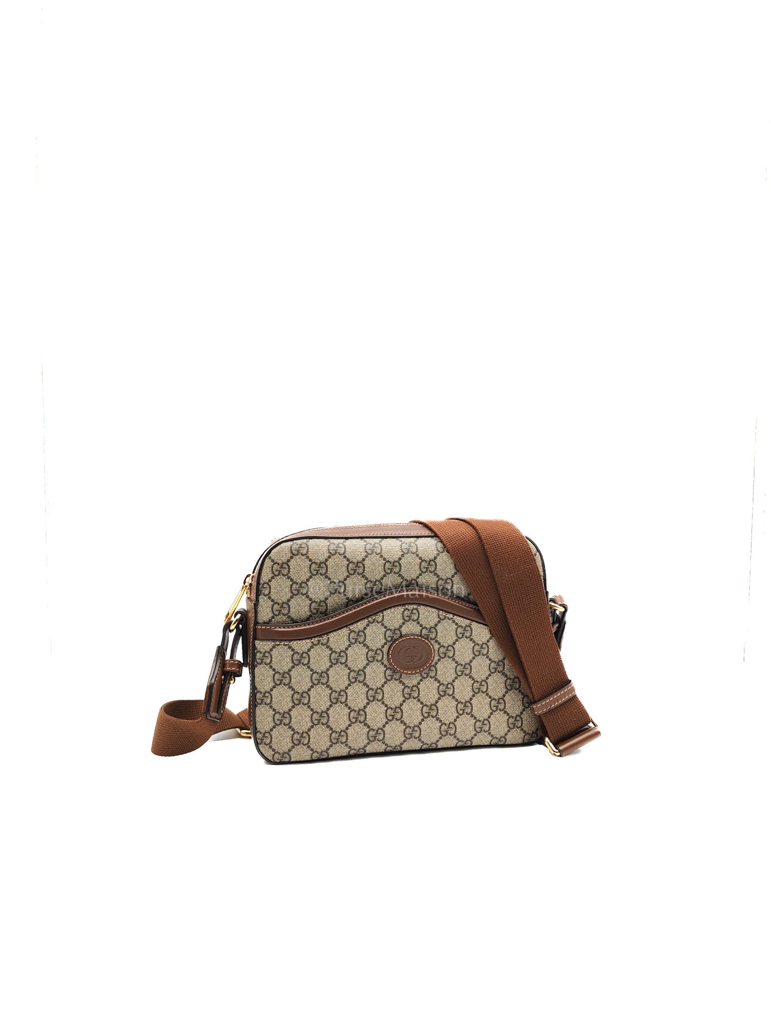 Interlocking G Messenger Bag in GG Supreme Canvas and Gold Hardware | Purse Maison Luxury Bags Shop