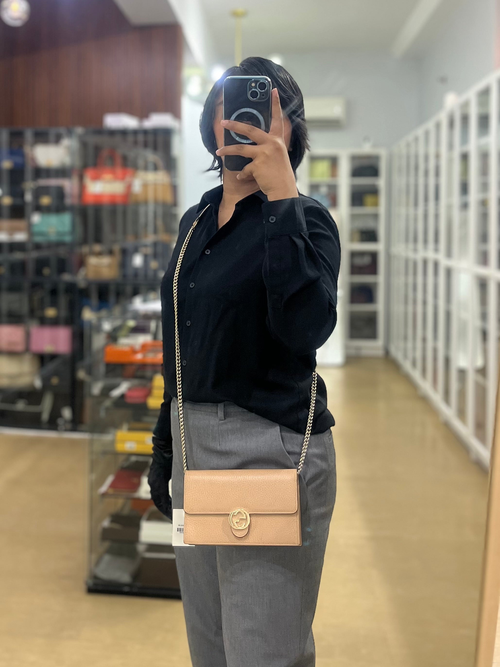 Gucci Interlocking Wallet on Chain WOC in Beige | Purse Maison Luxury Bags Shop