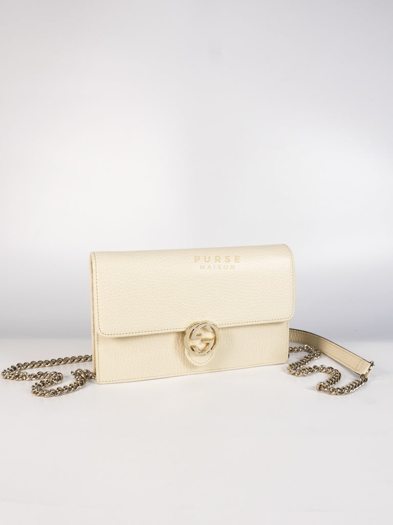 Interlocking G Wallet on Chain Ivory White in Grained Calfskin Leather | Purse Maison Luxury Bags Shop