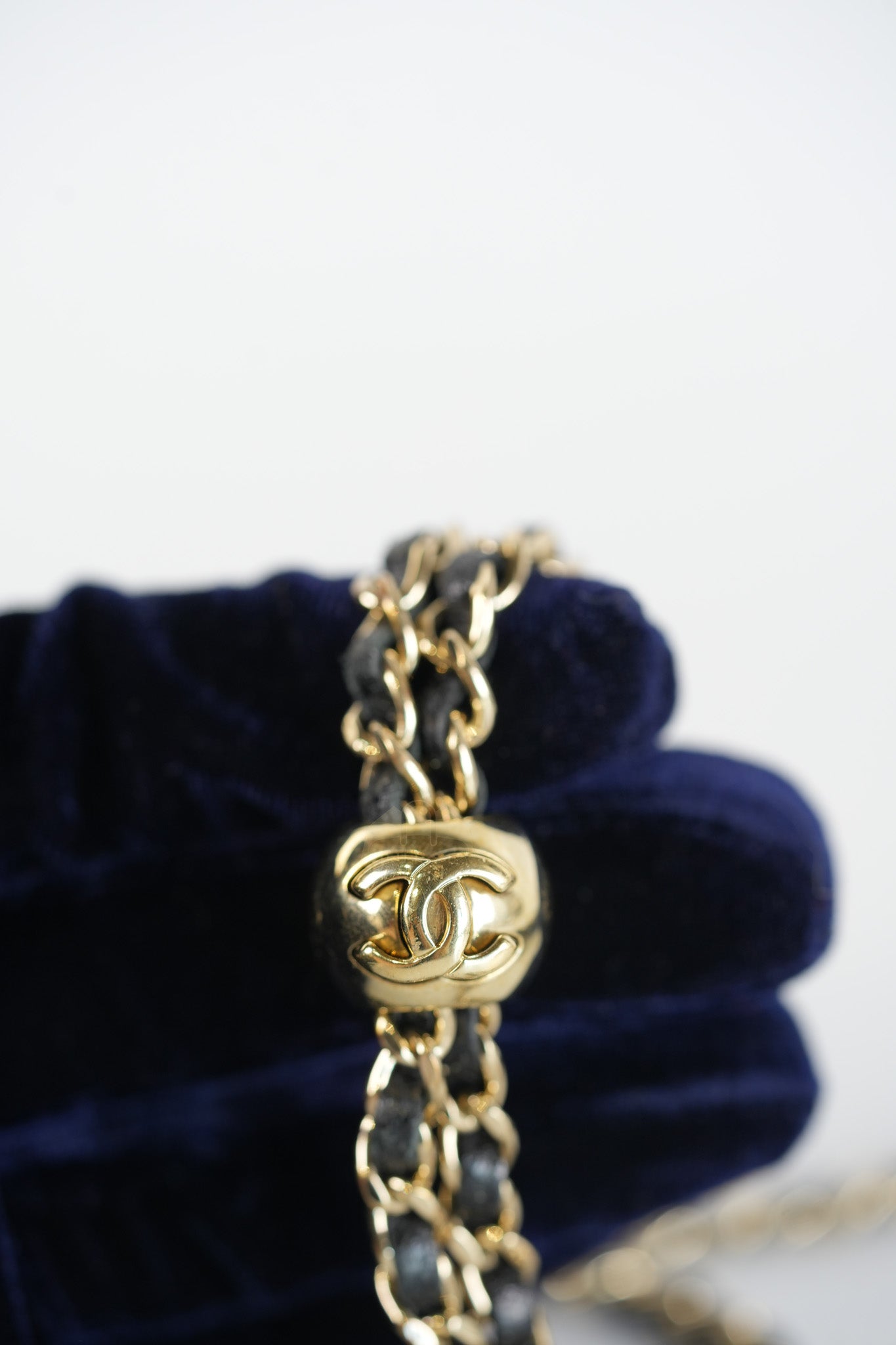 Iphone14 Pro Phone Case in Quilted Caviar Leather Chain Strap (Microchip) | Purse Maison Luxury Bags Shop