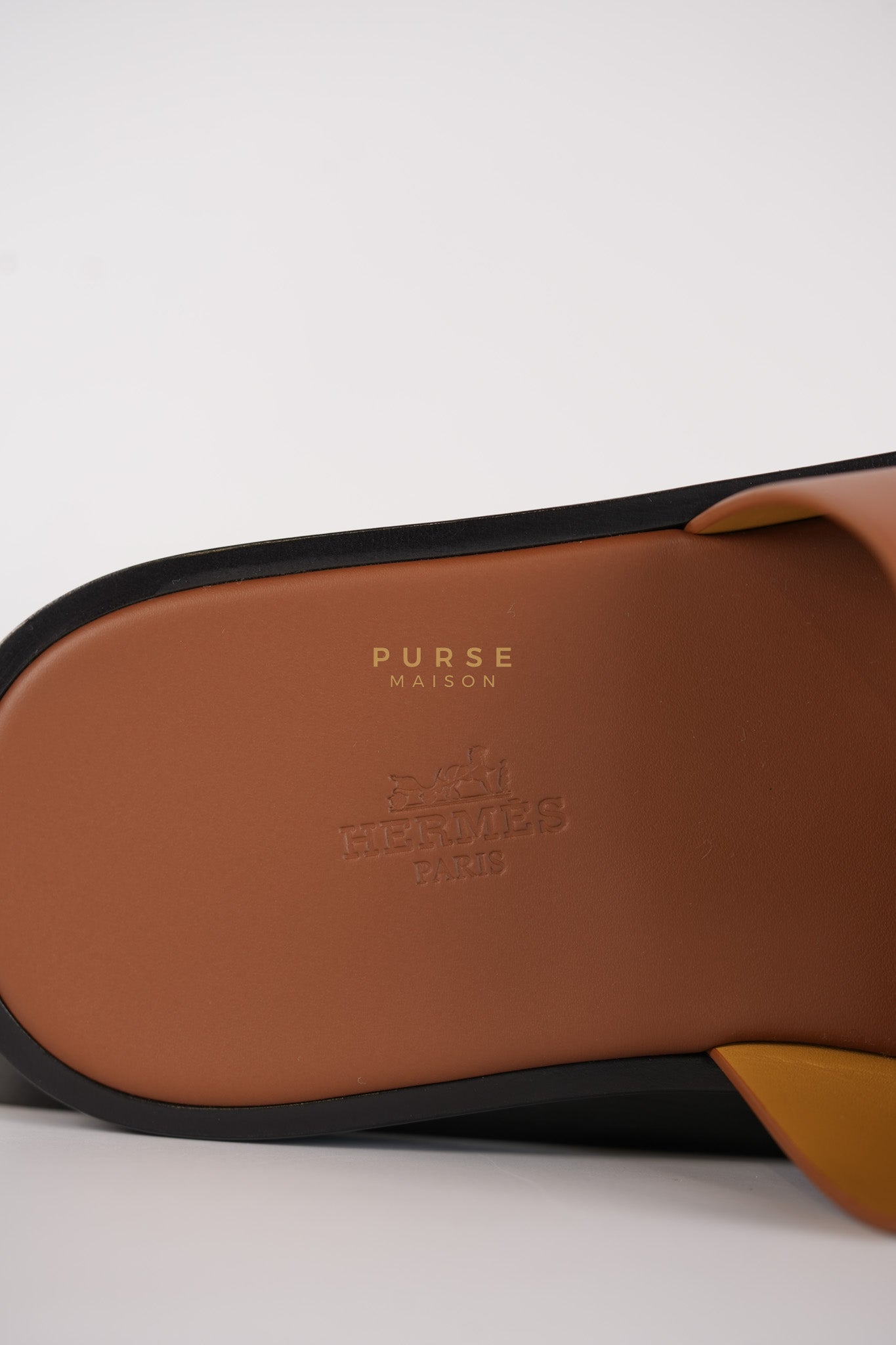 Izmir Sandals in Gold Size 41 EU (26cm) | Purse Maison Luxury Bags Shop