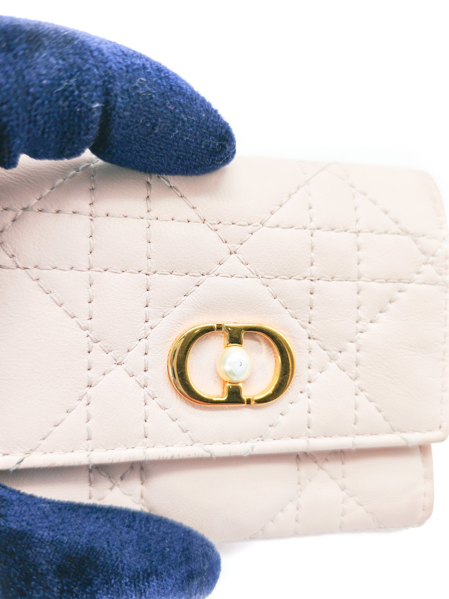 Jolie Hibiscus Powder Pink Trifold Wallet | Purse Maison Luxury Bags Shop