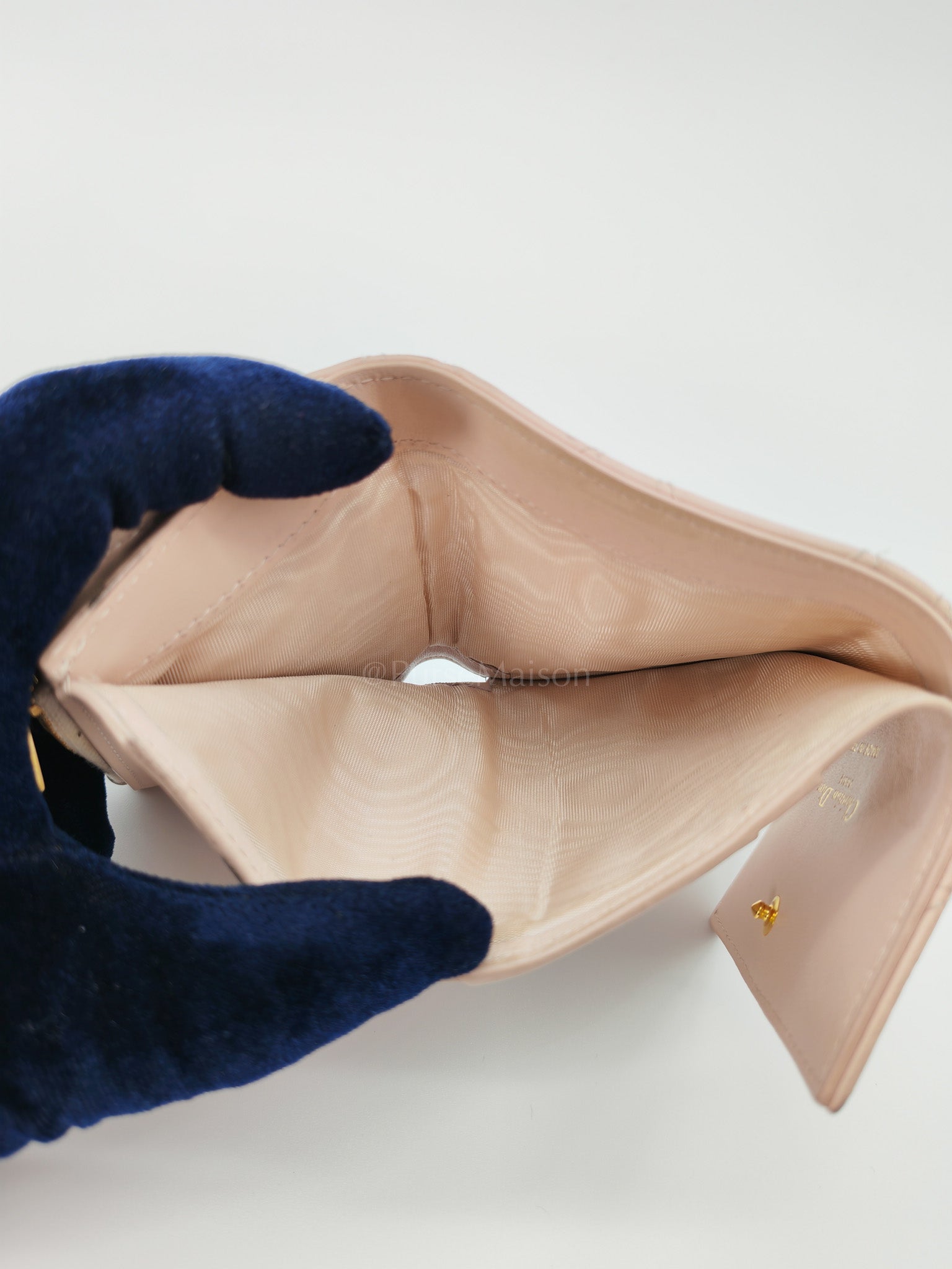 Jolie Hibiscus Powder Pink Trifold Wallet | Purse Maison Luxury Bags Shop