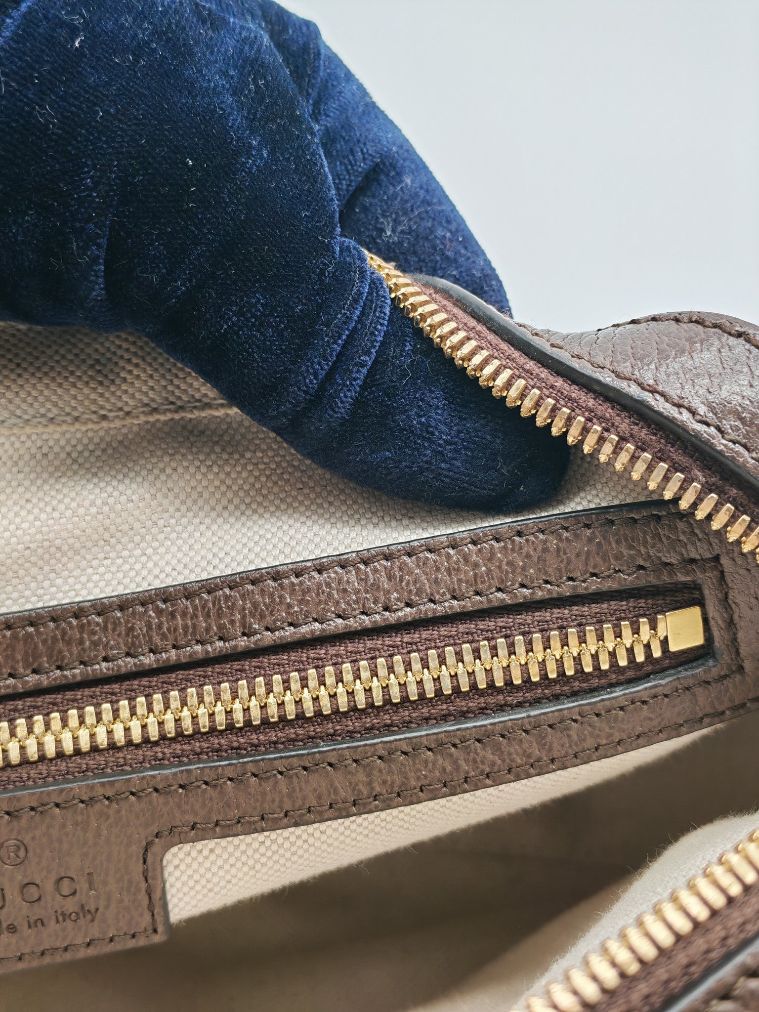 Jumbo Logo Messenger Crossbody Bag | Purse Maison Luxury Bags Shop