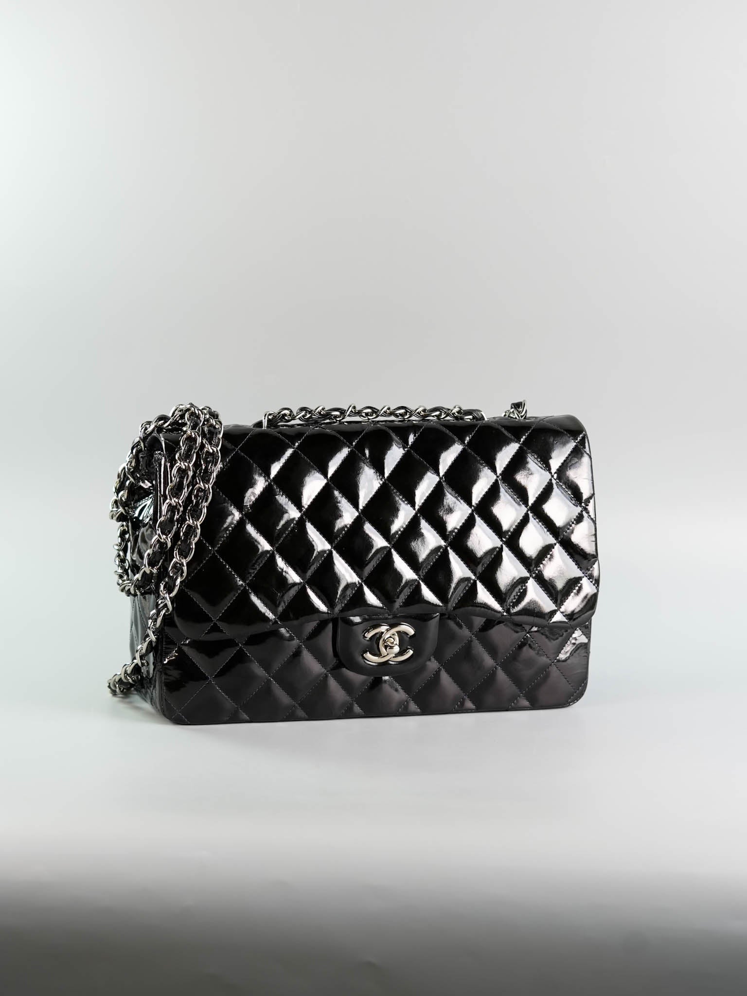 Jumbo Single Flap Black in Patent Leather Series 13 | Purse Maison Luxury Bags Shop