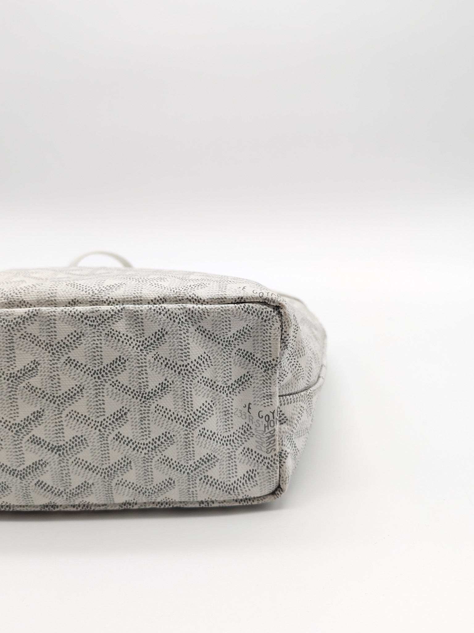 Junior Saint Louis in White Goyardine Canvas Tote Bag | Purse Maison Luxury Bags Shop