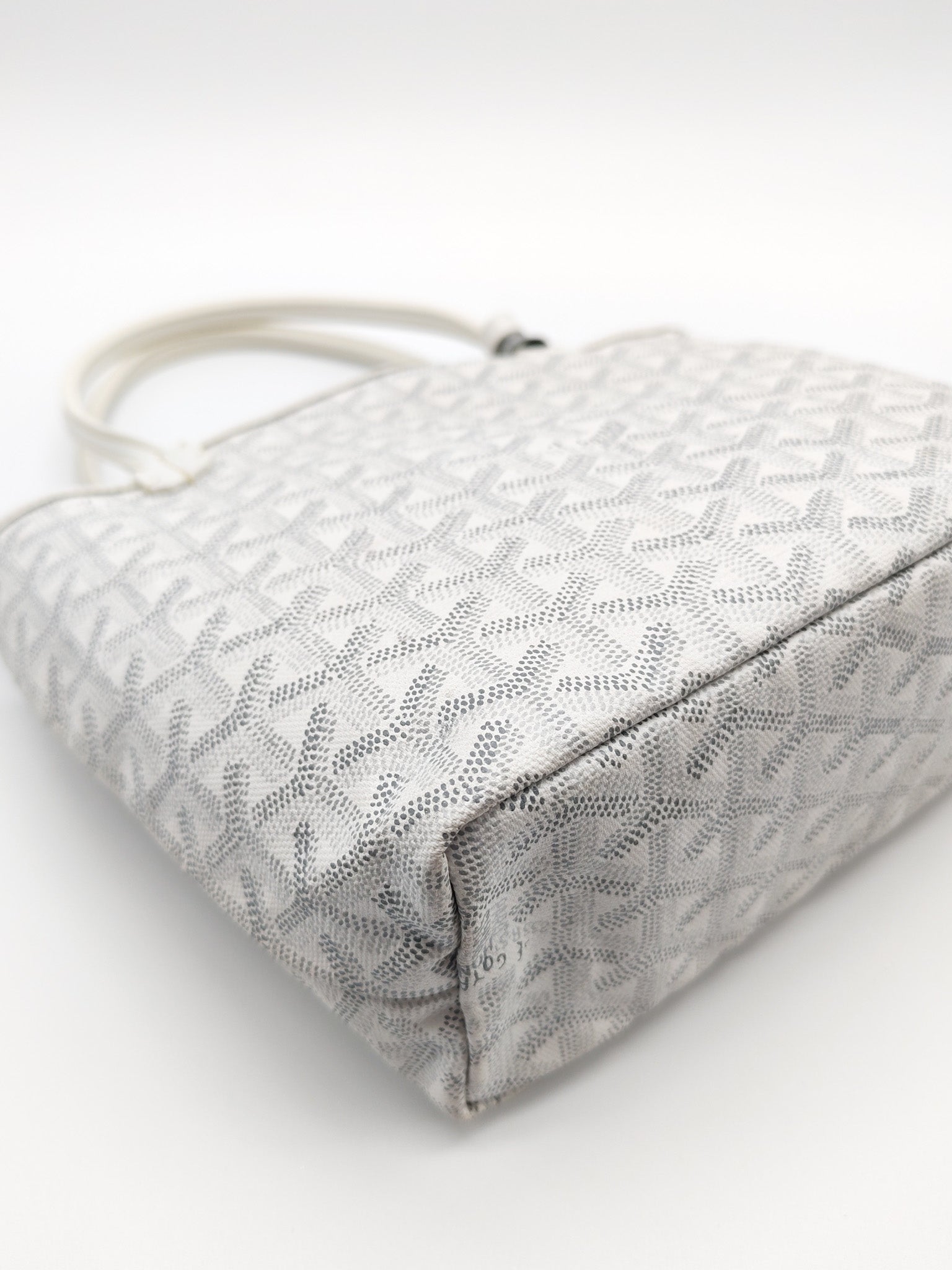 Junior Saint Louis in White Goyardine Canvas Tote Bag | Purse Maison Luxury Bags Shop