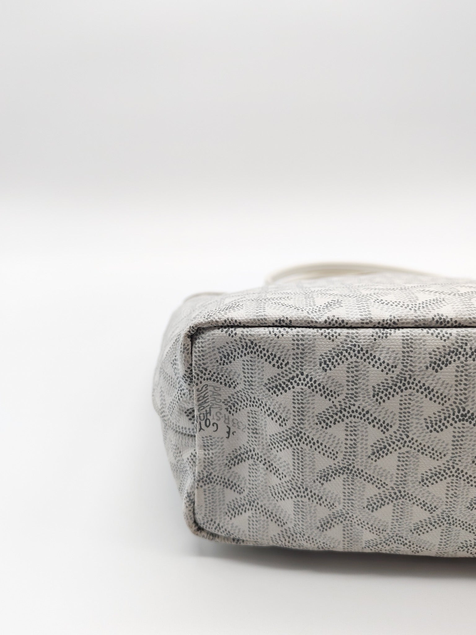 Junior Saint Louis in White Goyardine Canvas Tote Bag | Purse Maison Luxury Bags Shop