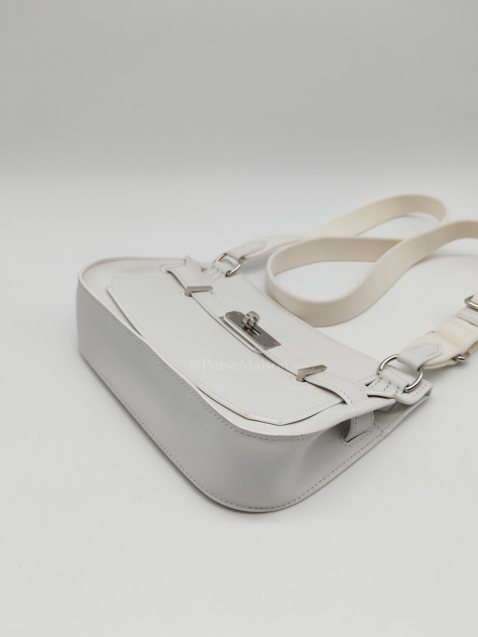 Mini Jypsiere in White Evercolor Leather Palladium Hardware Stamp W (2024)